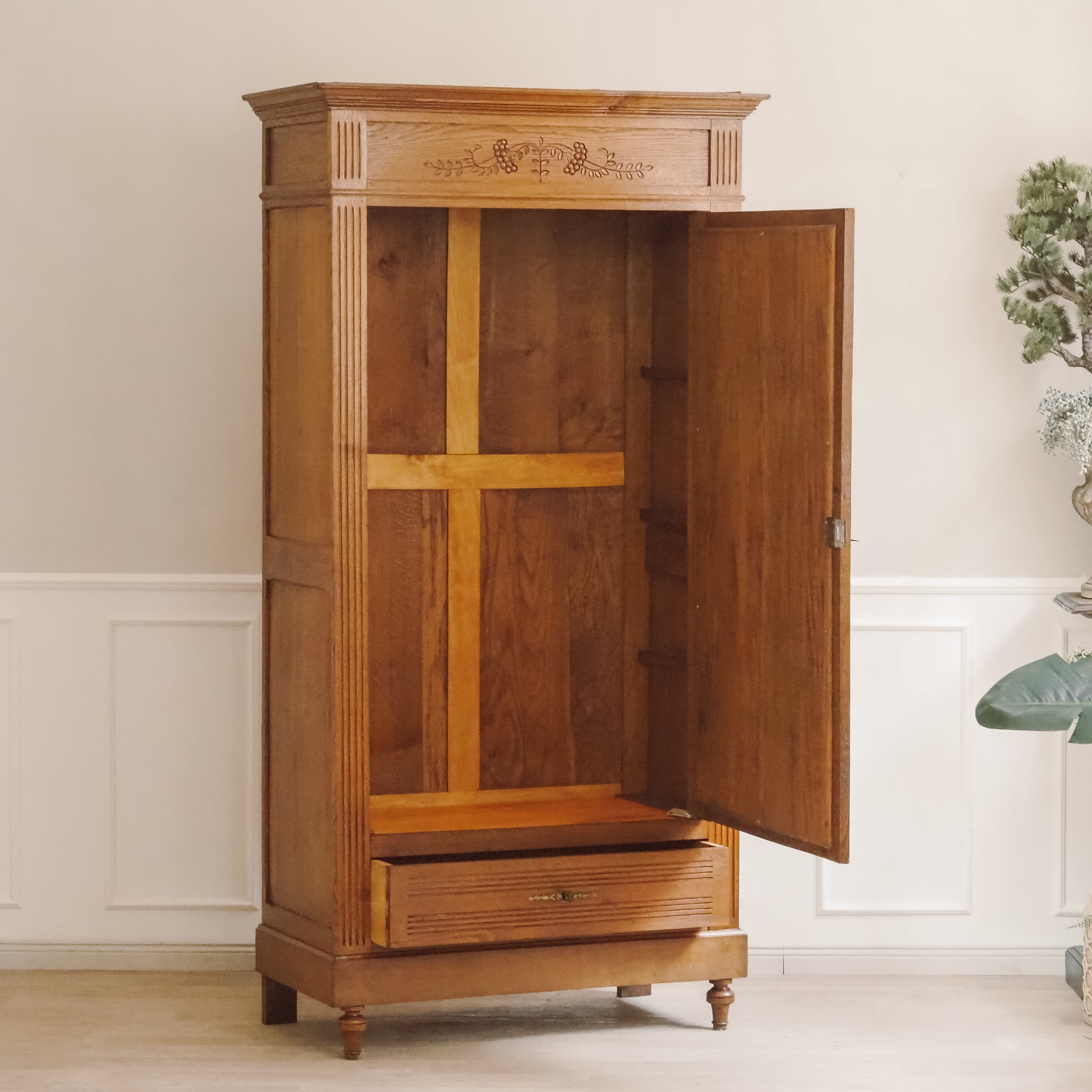 Antiker Spiegelschrank Eiche Louis XVI um 1900