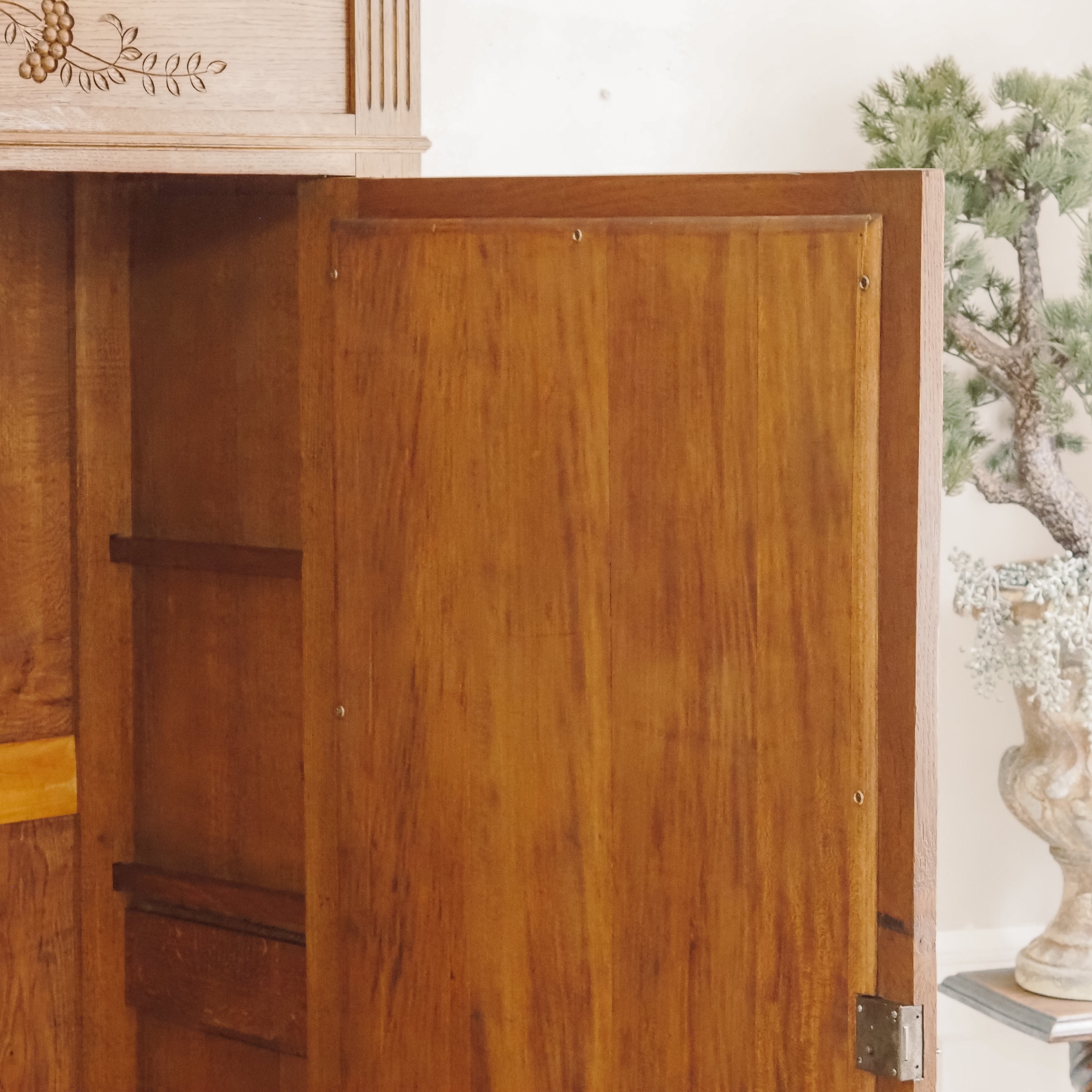 Antiker Spiegelschrank Eiche Louis XVI um 1900