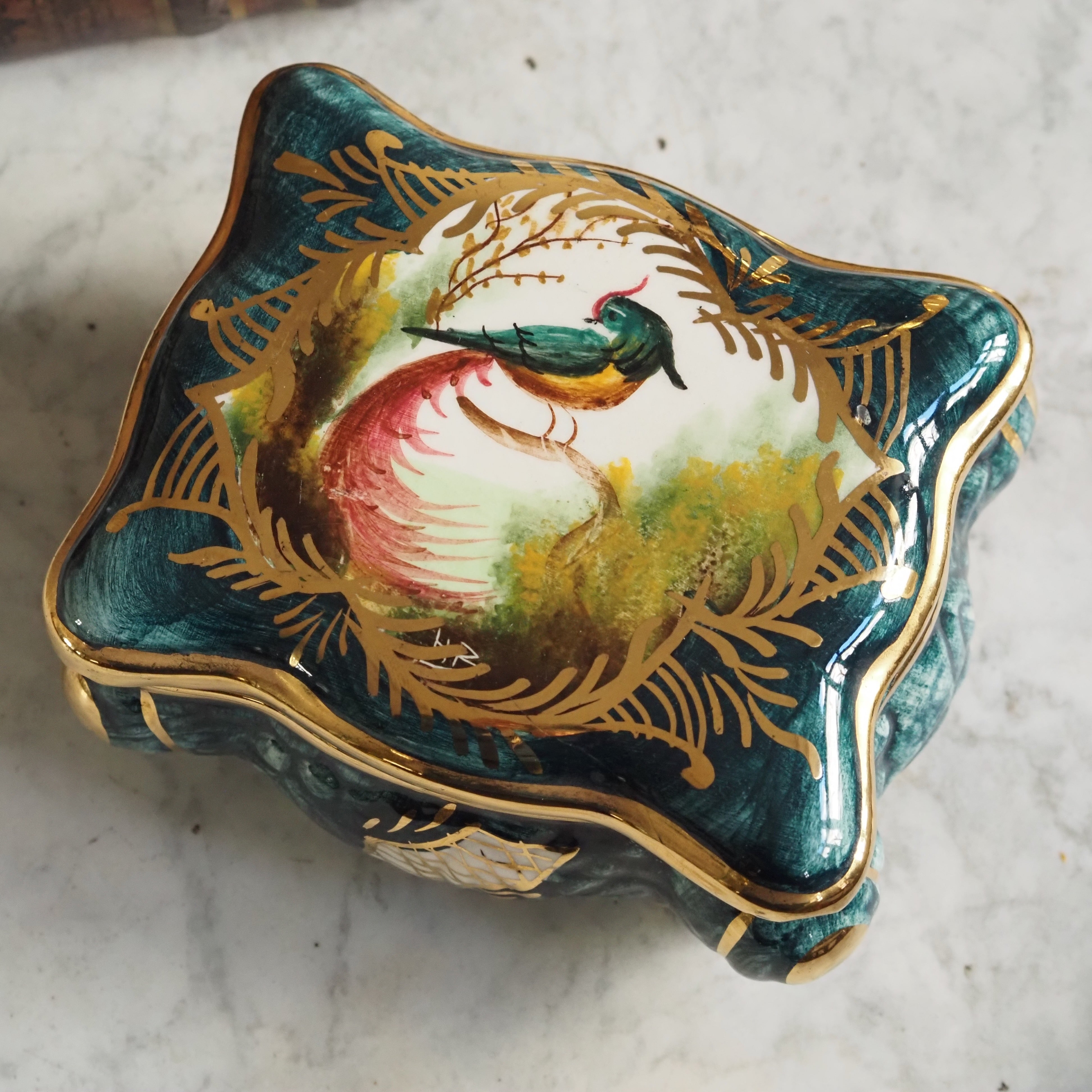 Keramikdose mit Vogelmotiv · H. Bequet Belgien · Mid-Century