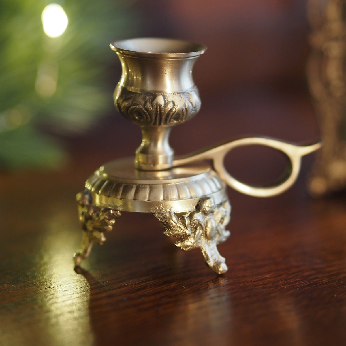 Kammerleuchter Goldfarben · Ringgriff, Rosenrelief, Zierfüße