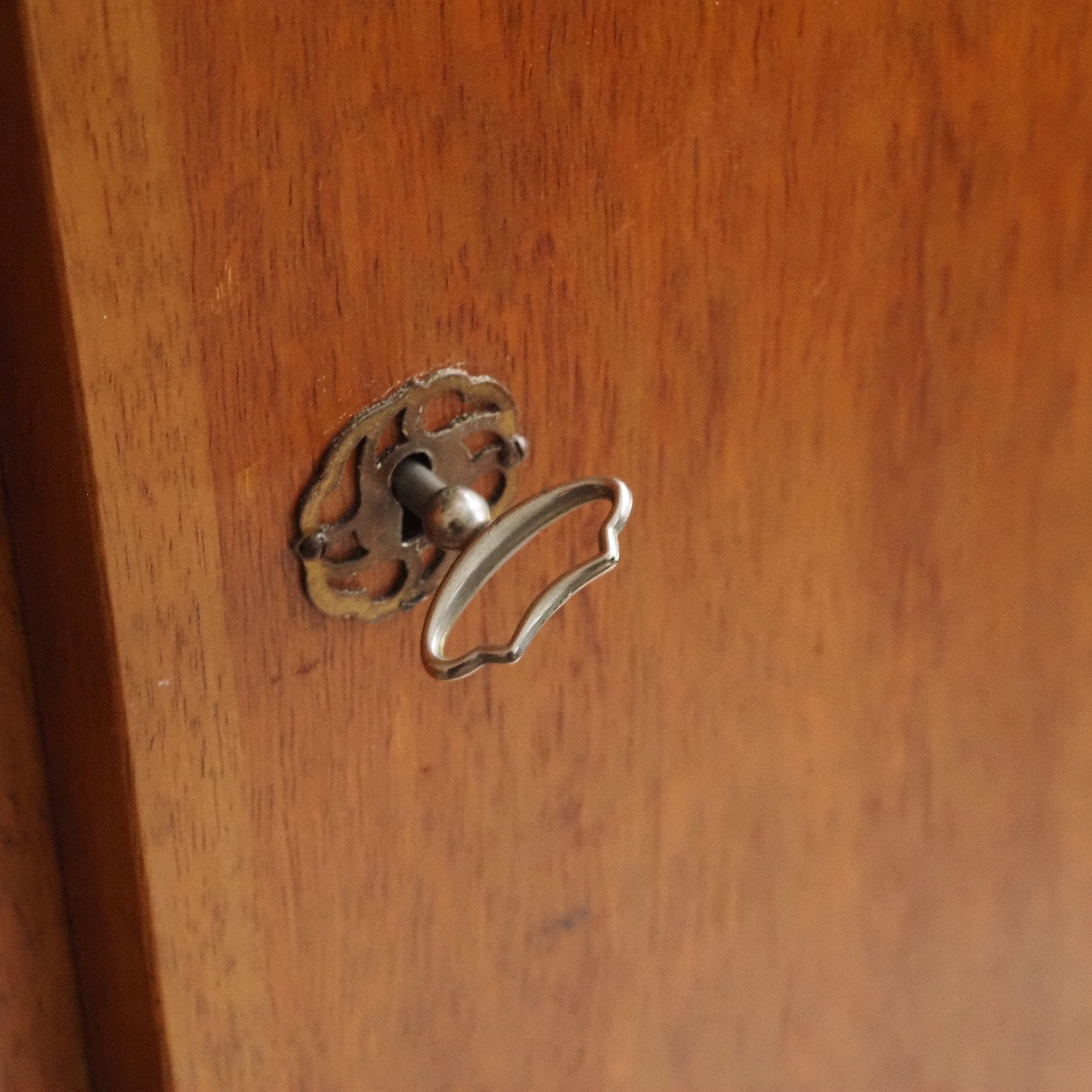 Midcentury Kleiderschrank aus Limbaholz um 1960