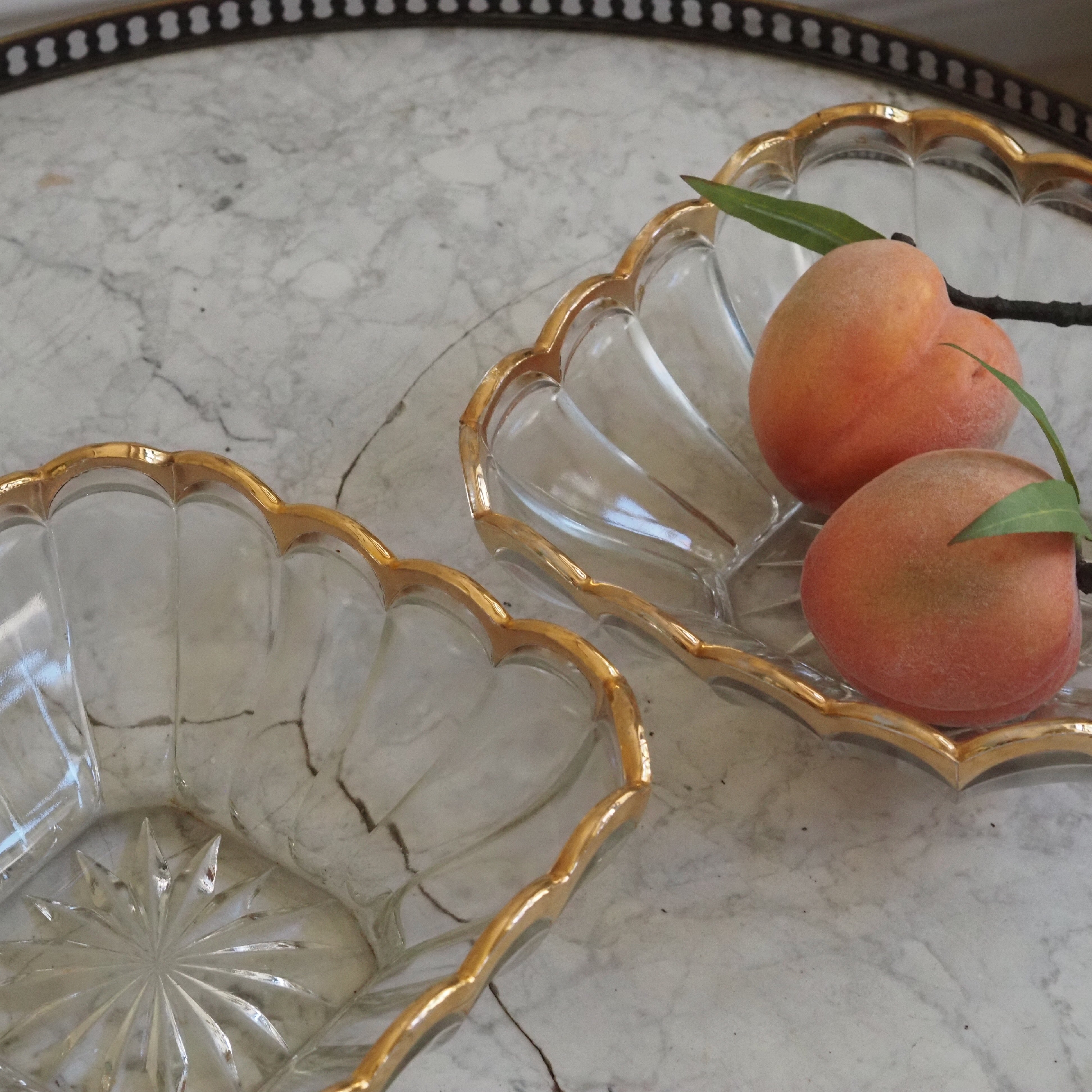 Glasschalen Set · goldgerändert · historisierende Formensprache