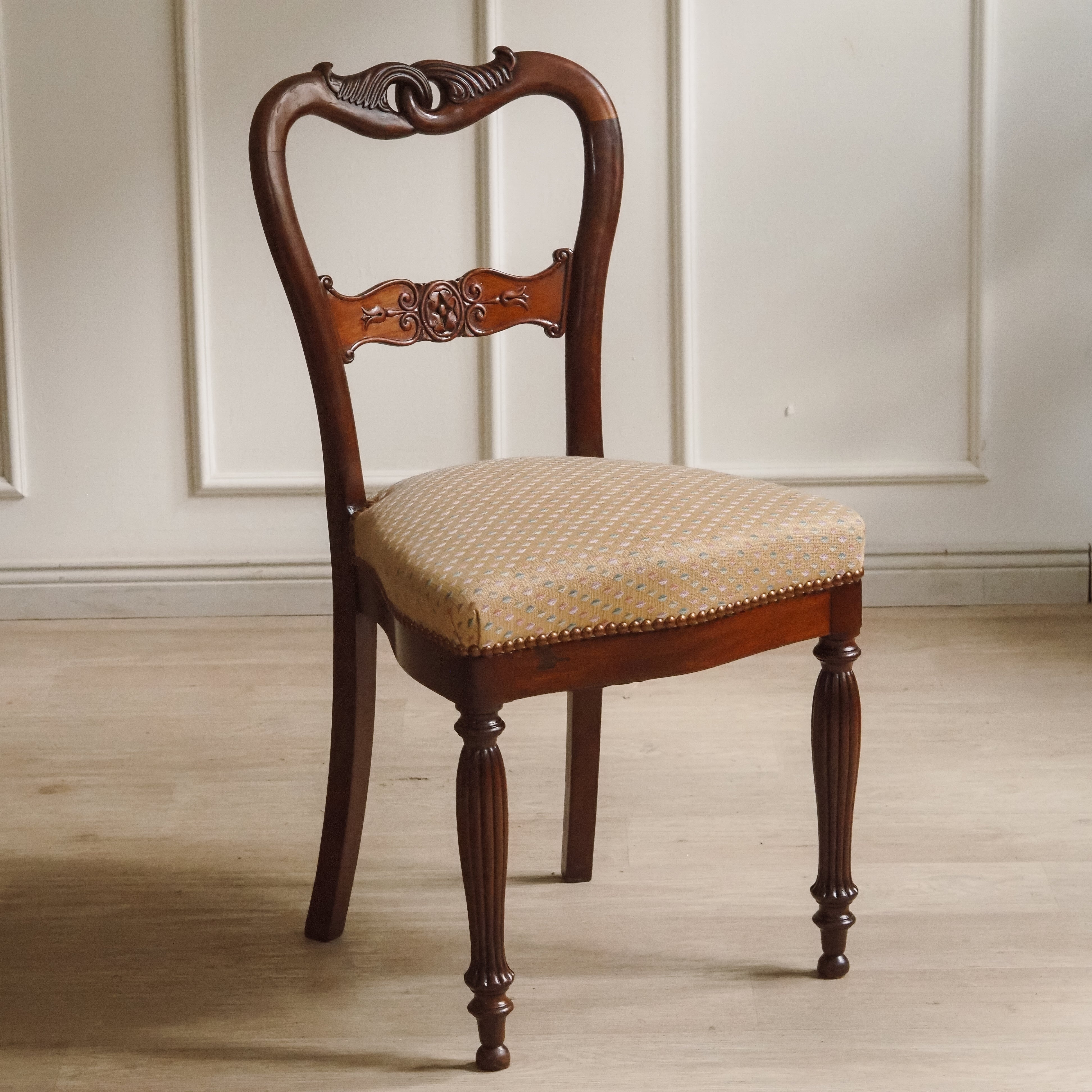 Biedermeier Stuhl Mahagoni um 1850 Ballonlehne