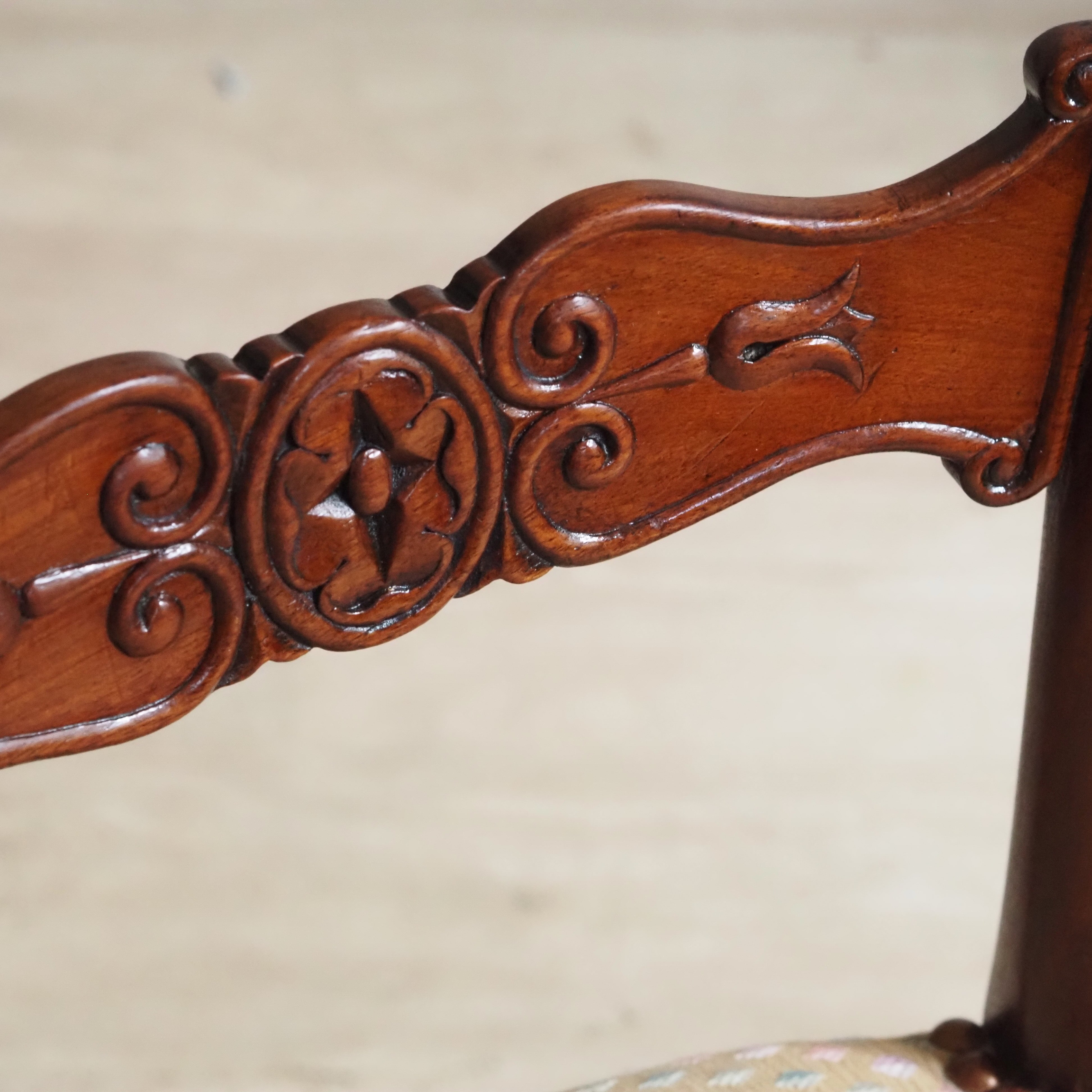 Biedermeier Stuhl Mahagoni um 1850 Ballonlehne