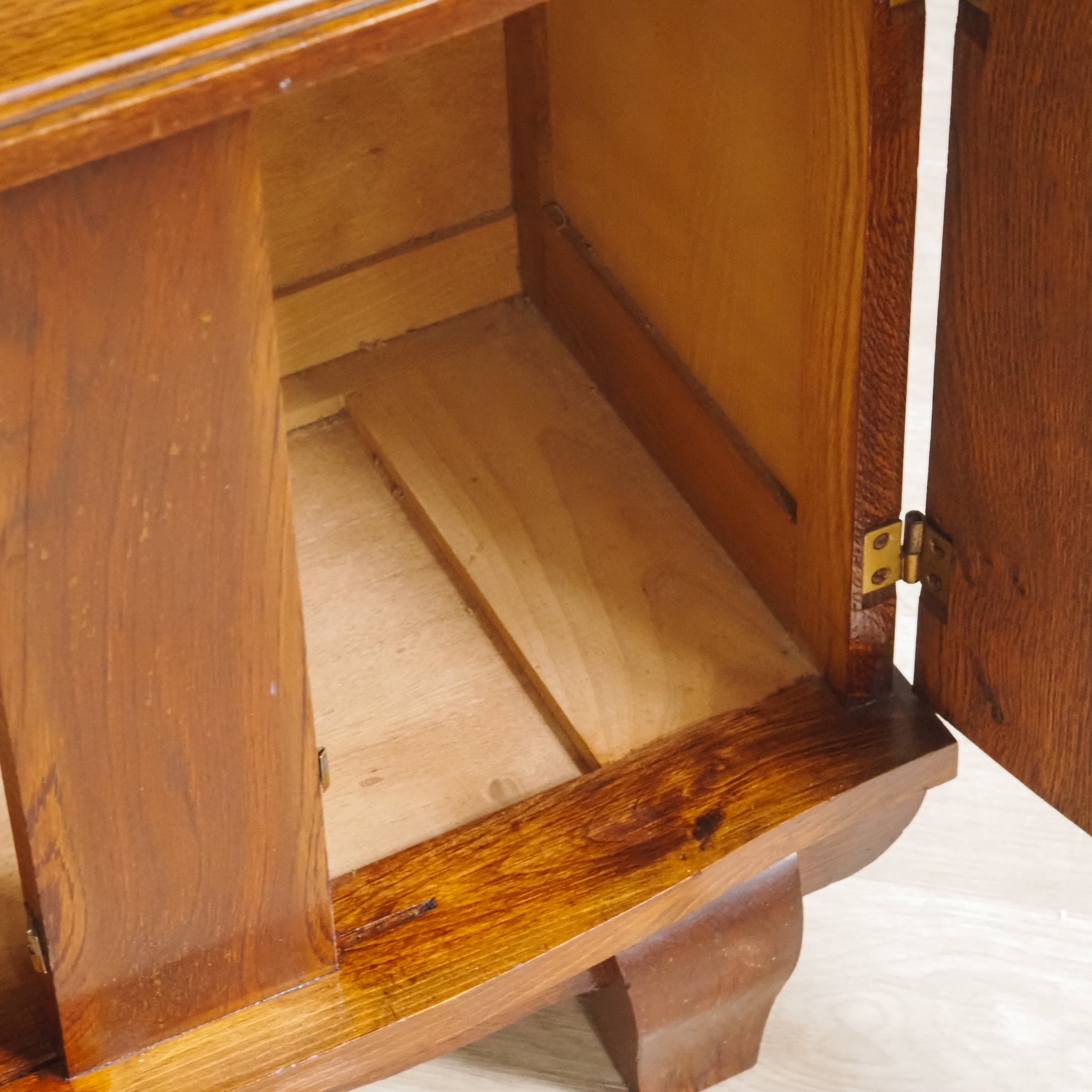 Französischer Art Déco Nachttisch - Antiker Nachtschrank mit Marmor