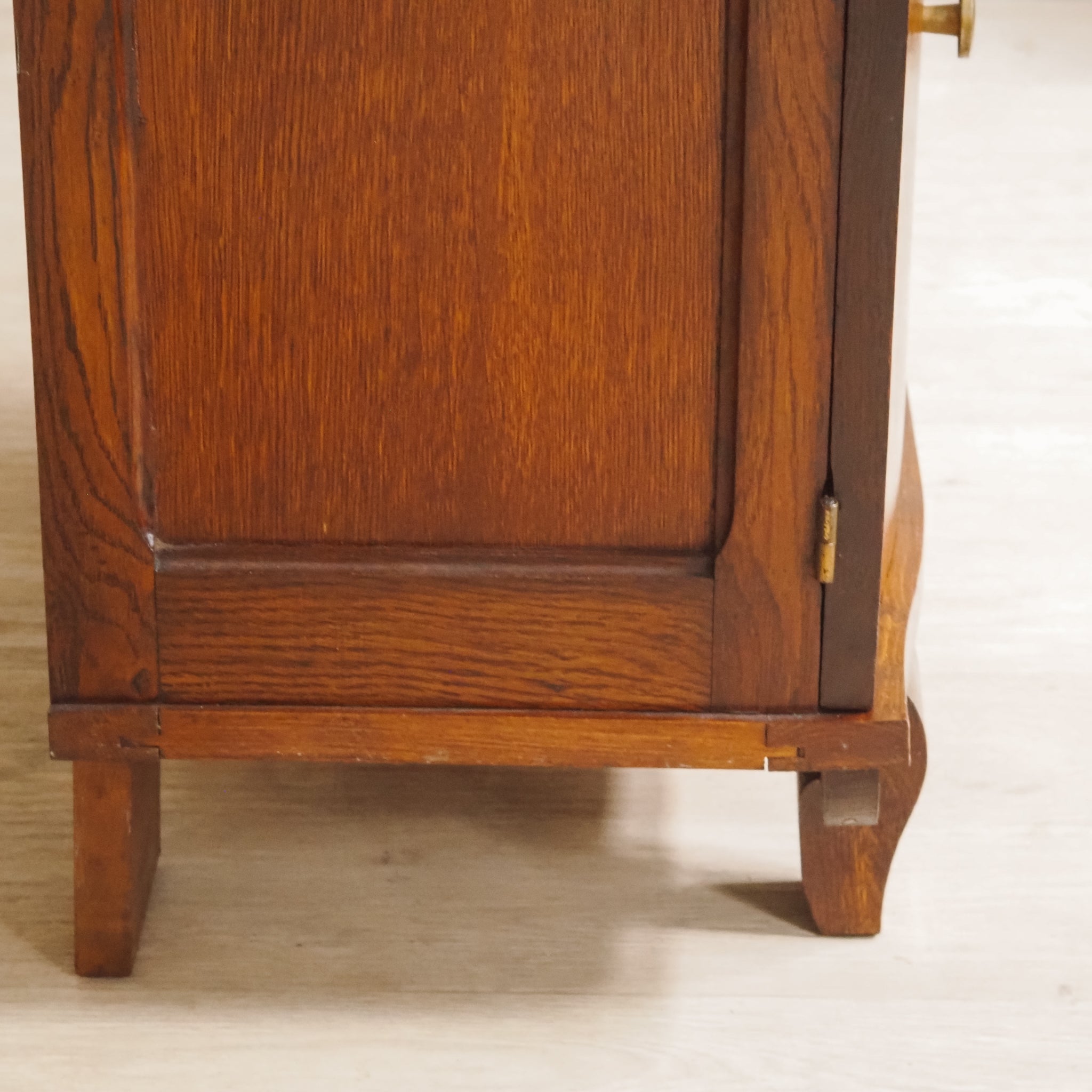 Französischer Art Déco Nachttisch - Antiker Nachtschrank mit Marmor