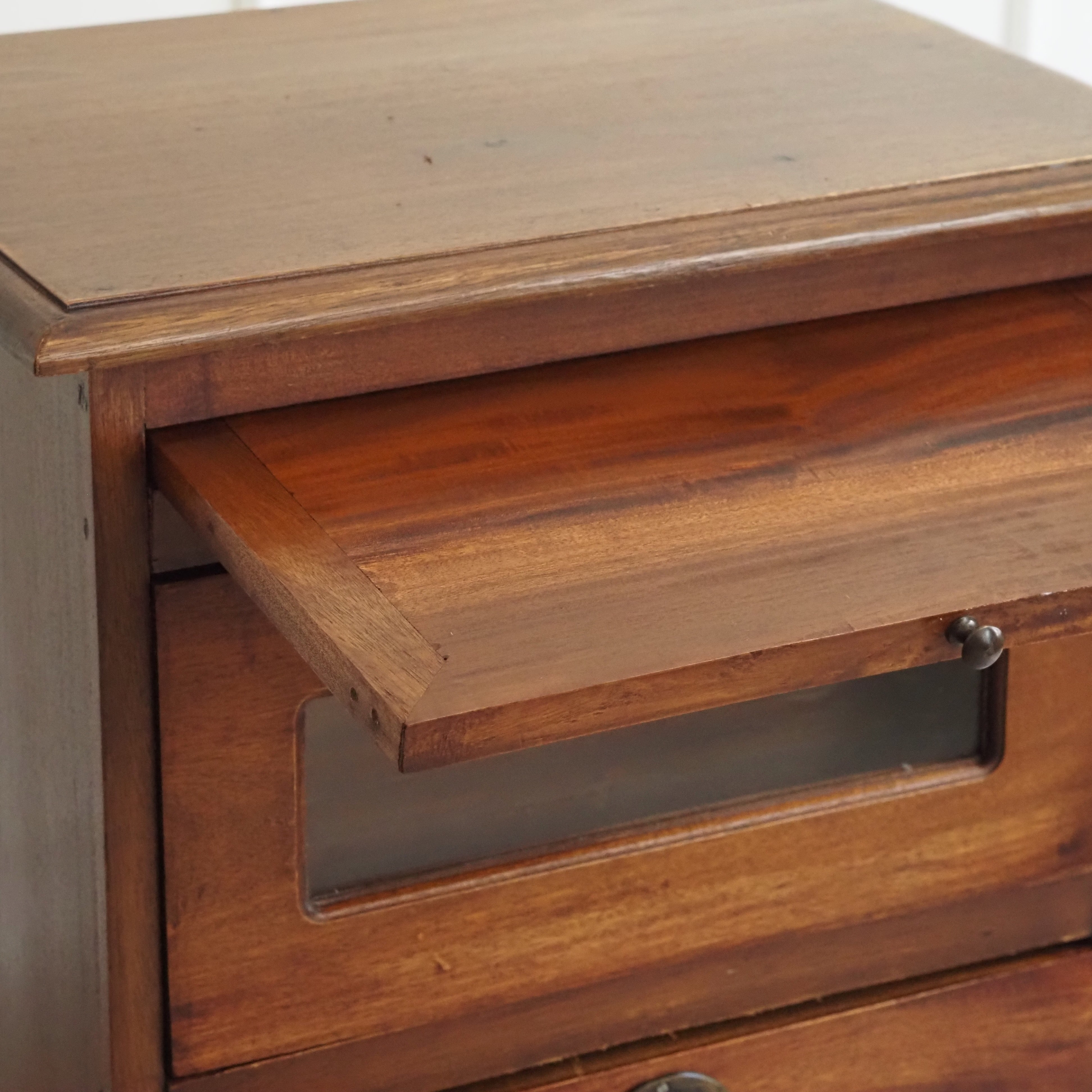 Krämerschrank Eiche mit Klappschüben, um 1900