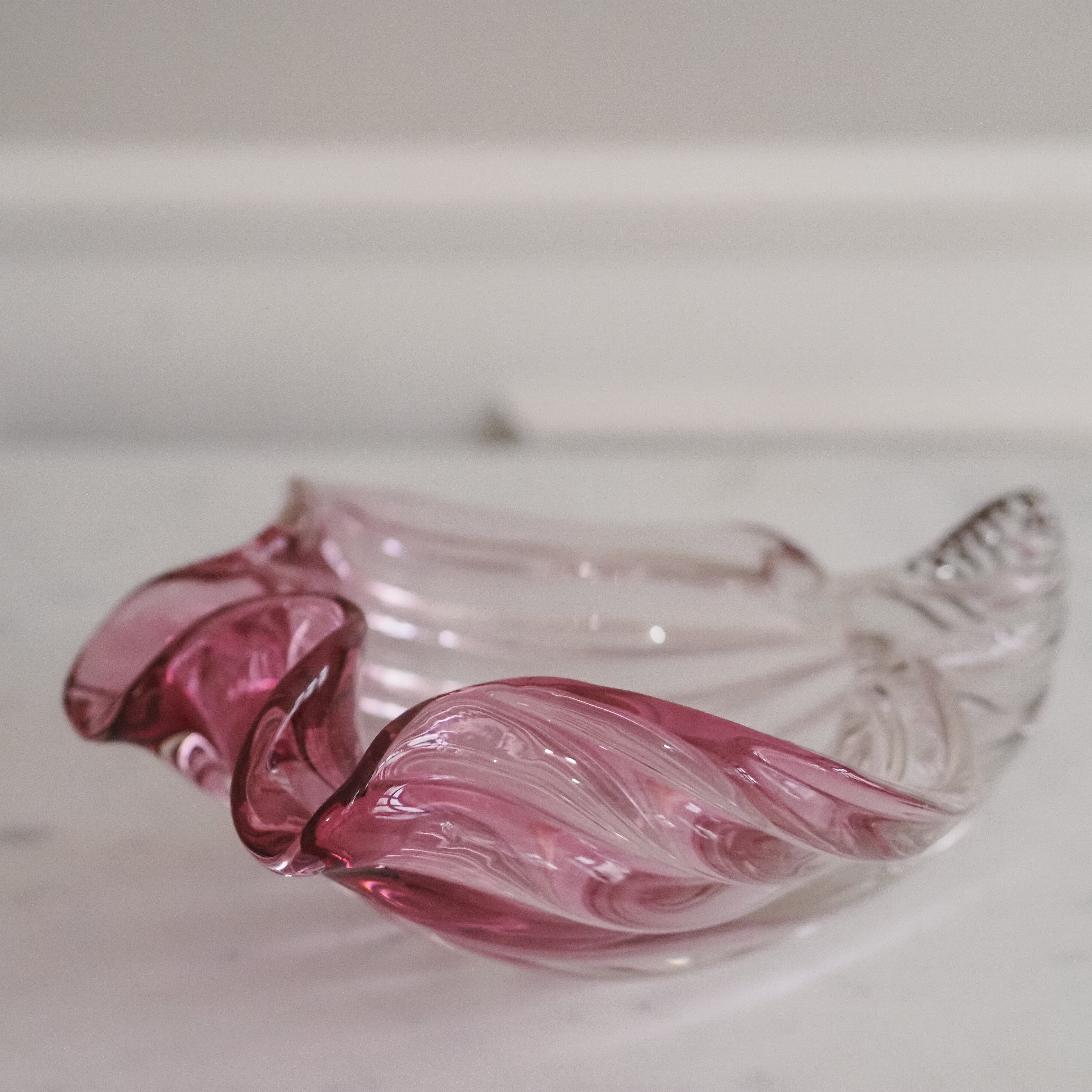 Kunstglas-Schale · organische Muschelform im Murano-Stil