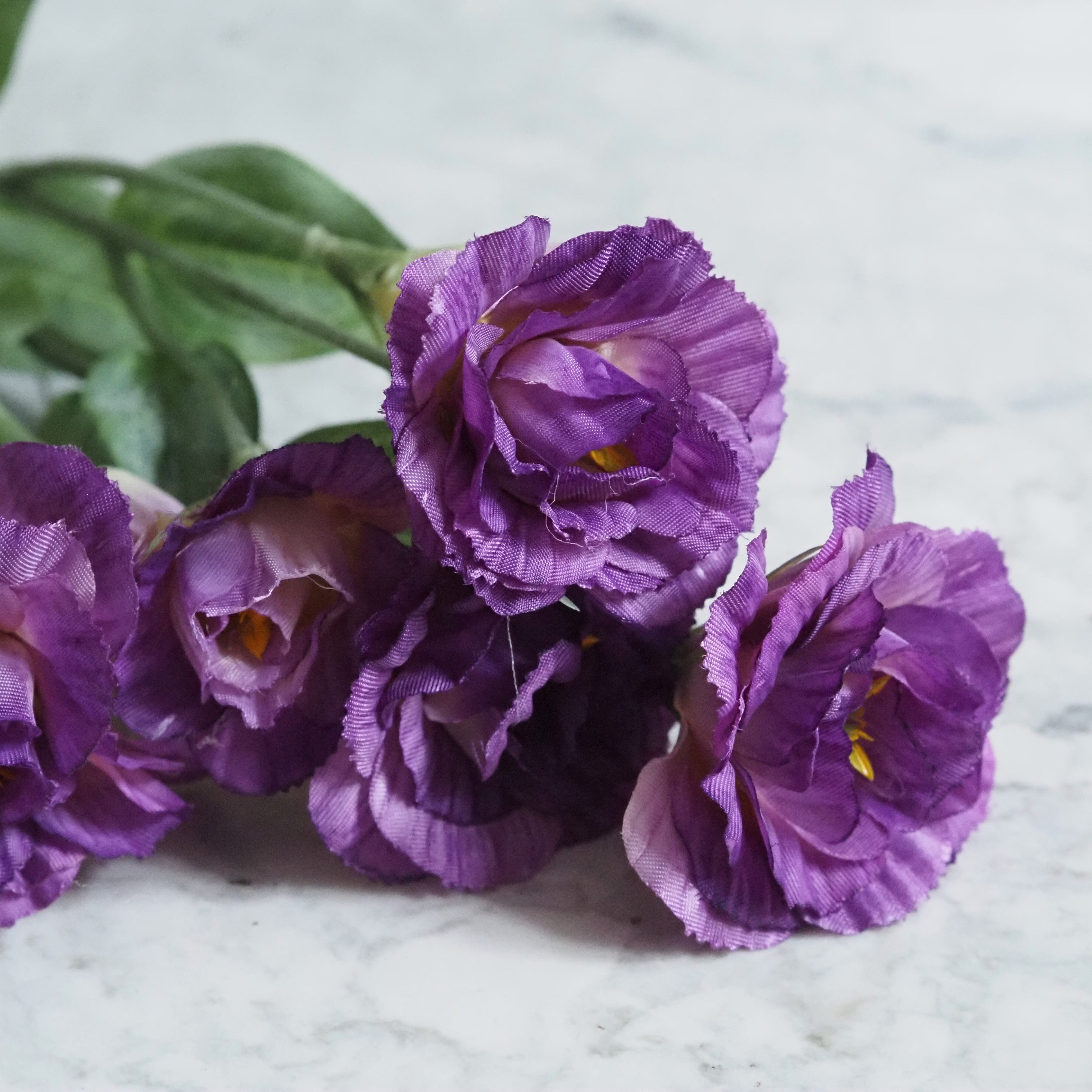 Lisianthus-Zweig Violett · Mehrblütiger Zweig mit Knospen, 71 cm