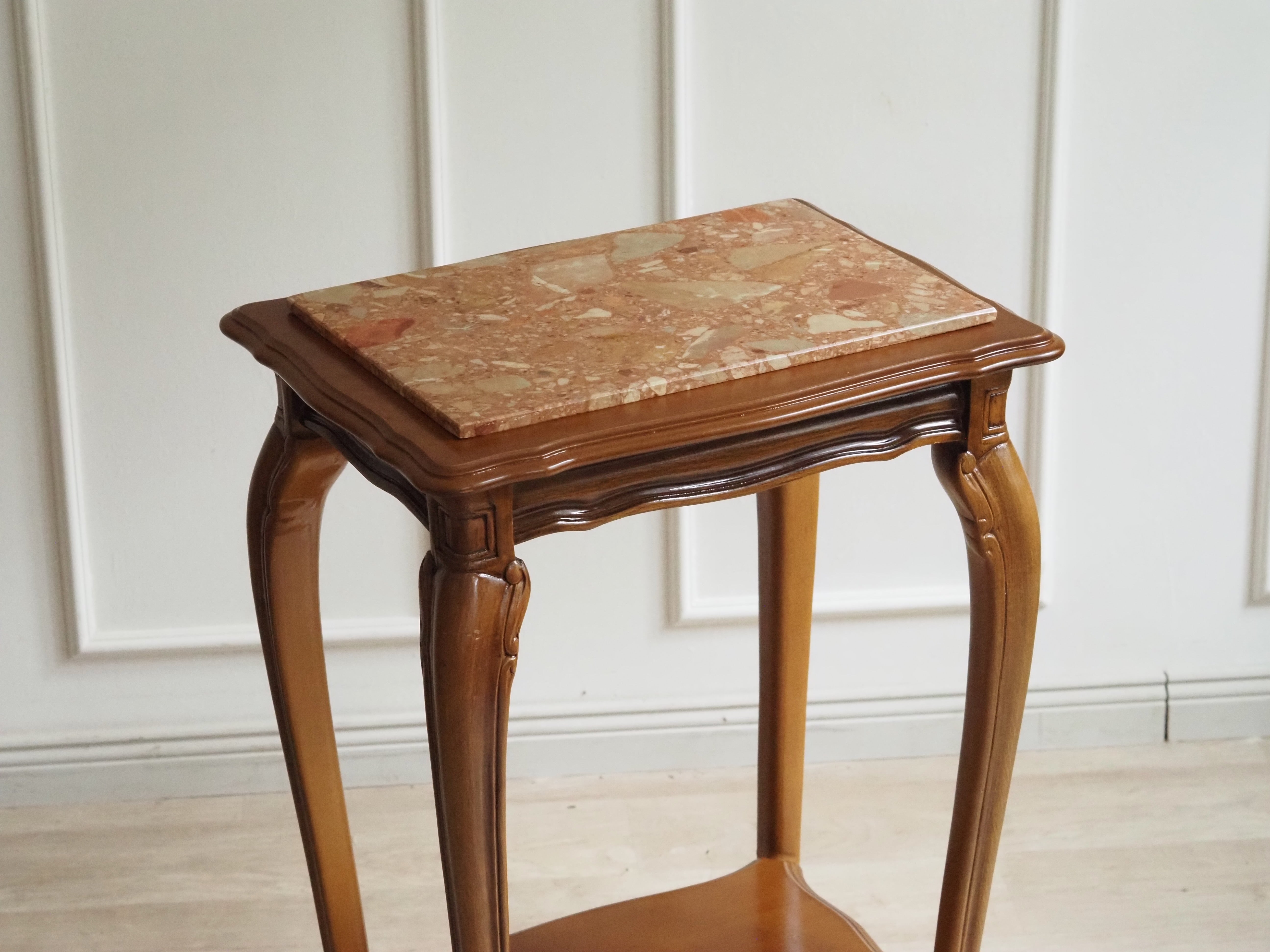 Beistelltisch Louis-XV-Stil Holz mit Marmorplatte und Ablage
