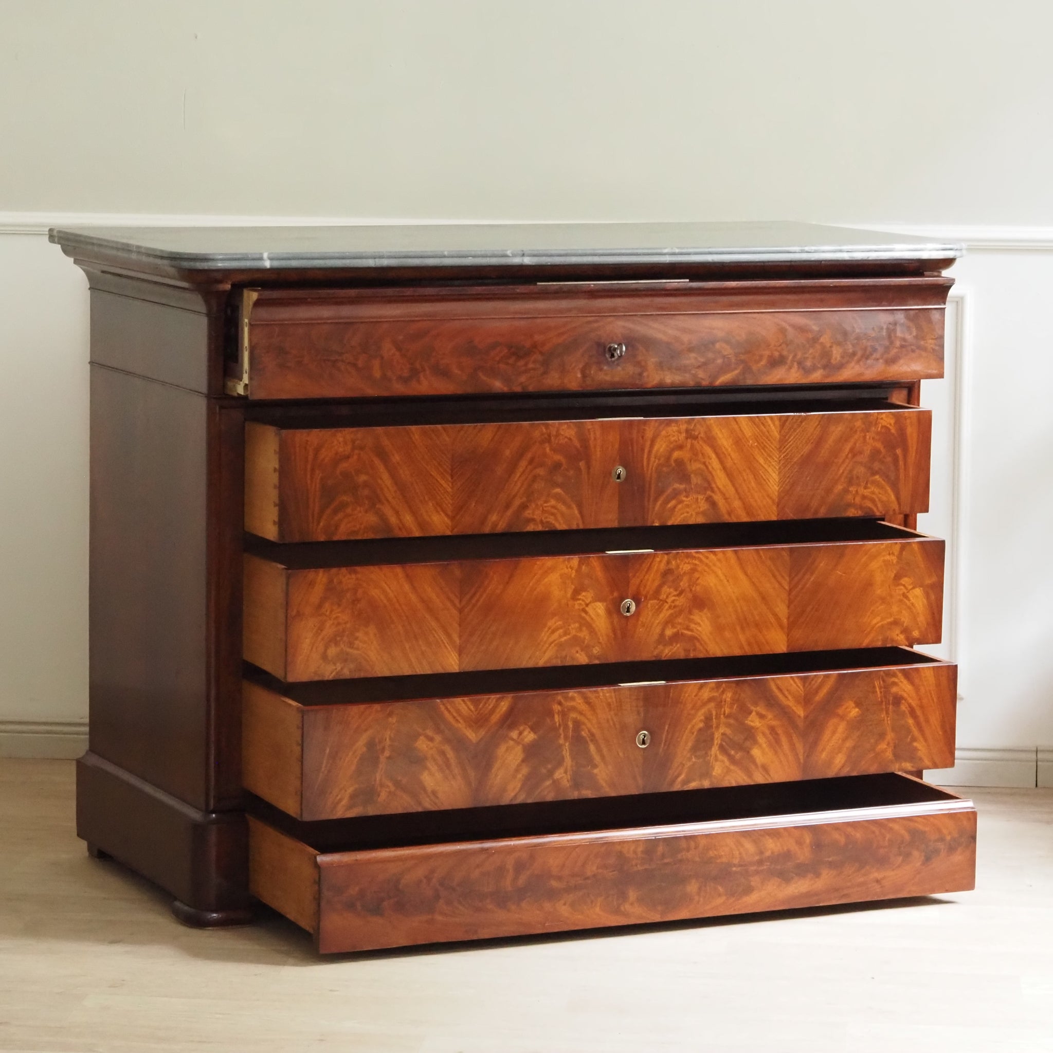 Antike Louis-Philippe Sekretärkommode aus Mahagoni mit Marmorplatte