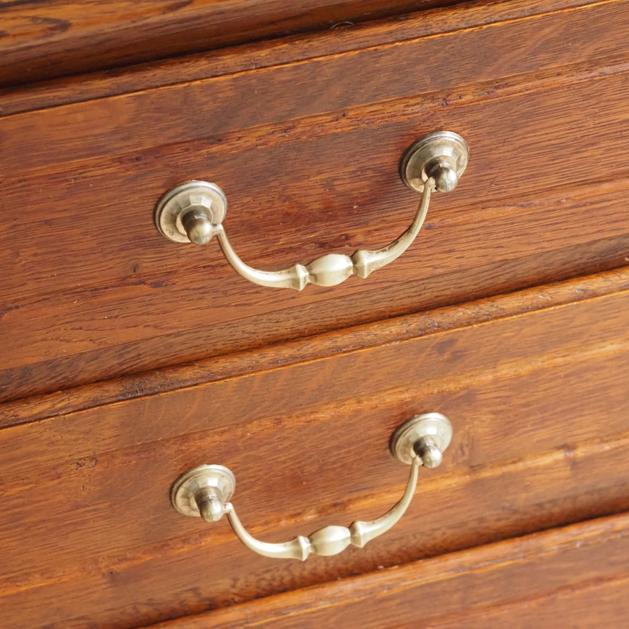 Französische Schubladenkommode im Louis XV Stil - Antike kleine Kommode