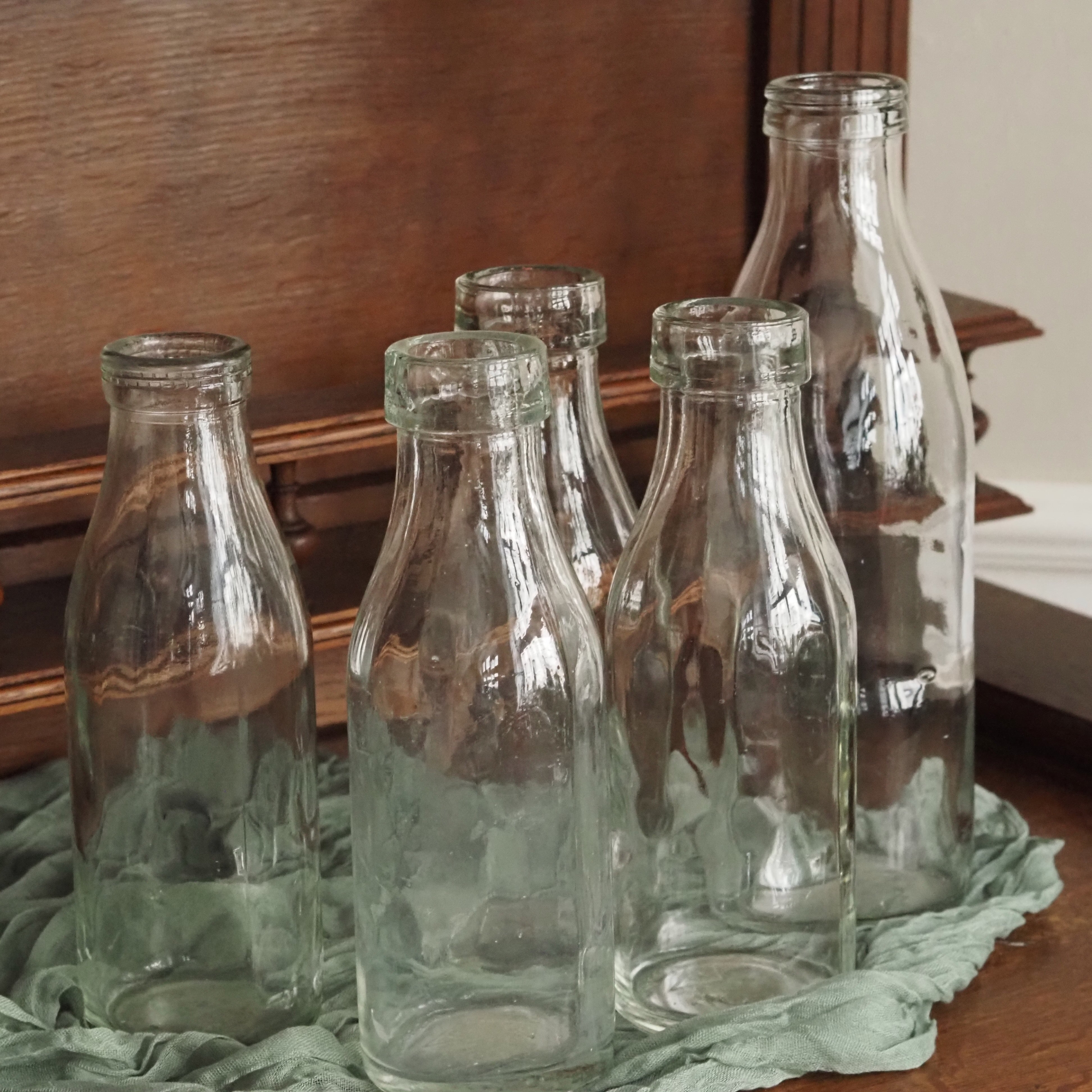 Vintage Glasflaschen Set · funktionale Formen des 20. Jahrhunderts