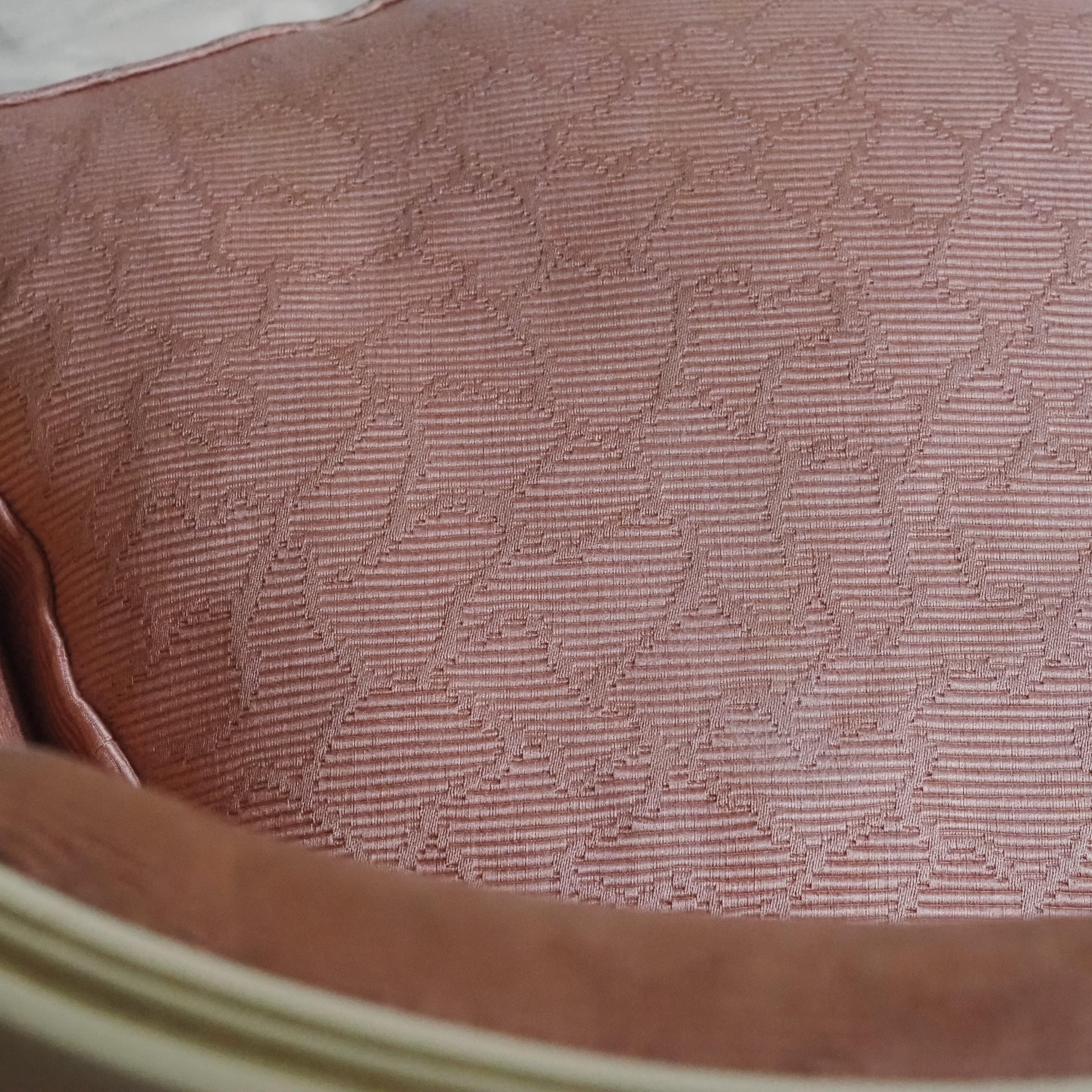 Bergère Louis XVI Stil – weiß lackierter Sessel, Frankreich, Mitte 20. Jahrhundert
