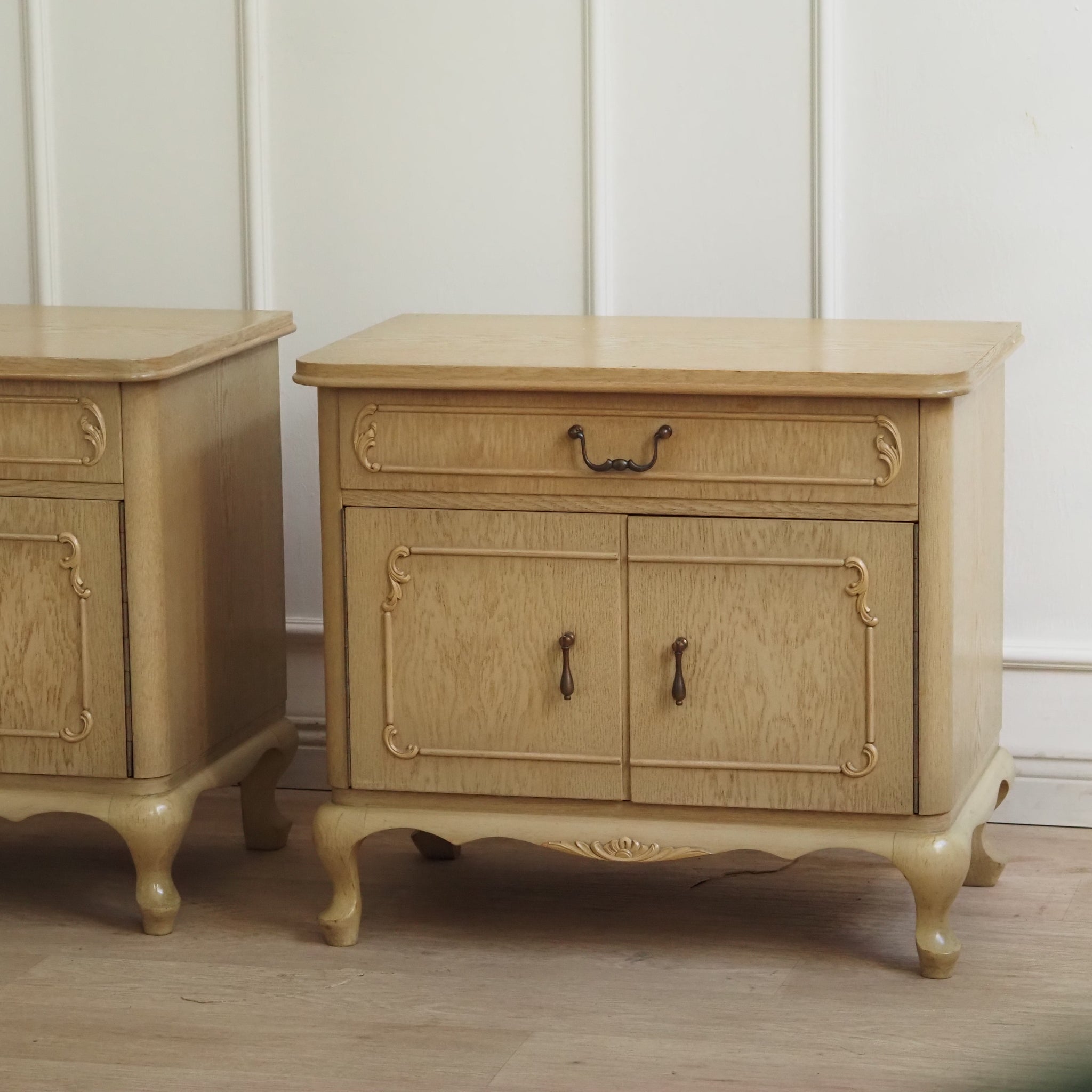 Set Nachttische Vintage Nachtschränke - Chippendale Stil Konsolen