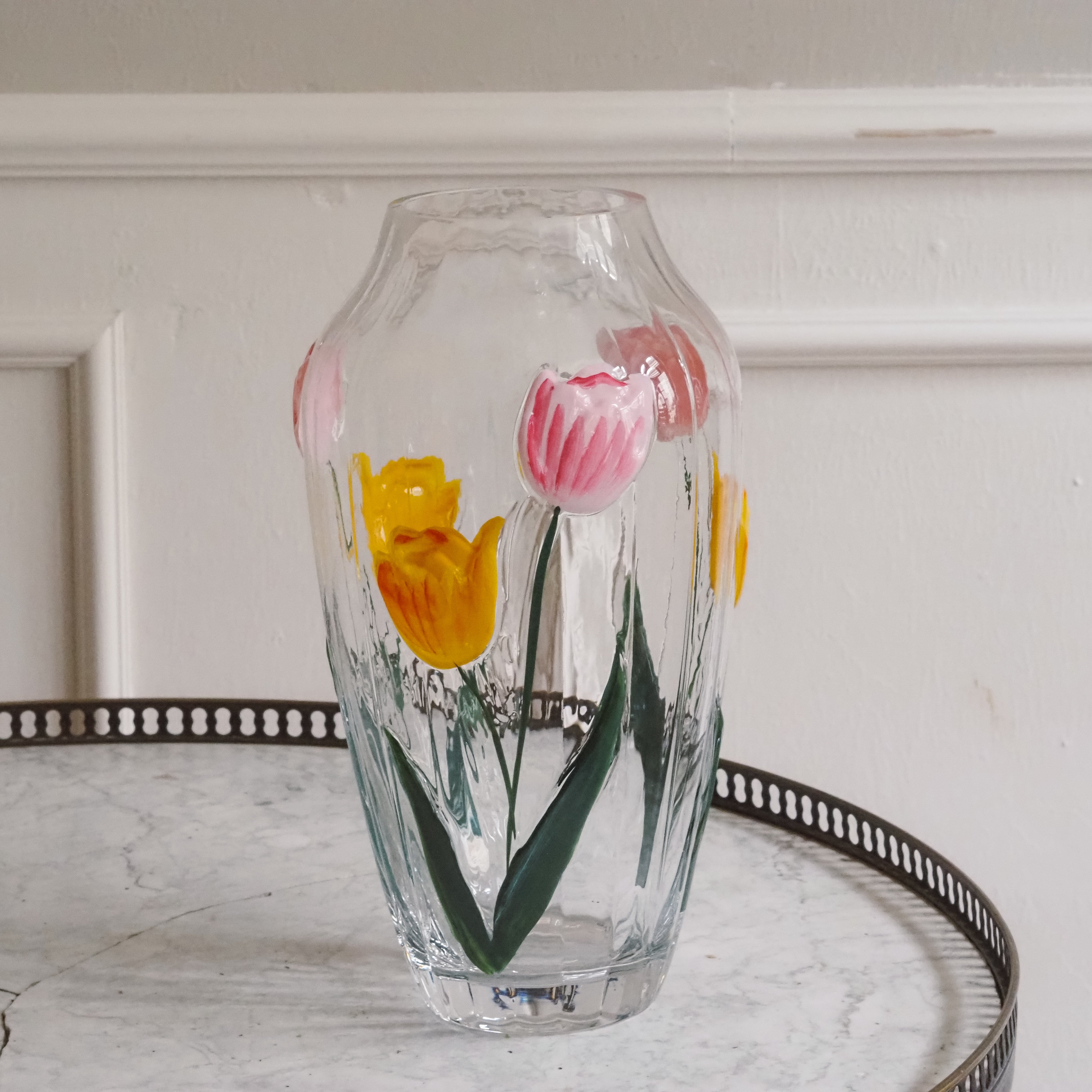 Glasvase mit Tulpenmotiv / Große Blumenvase Klarglas