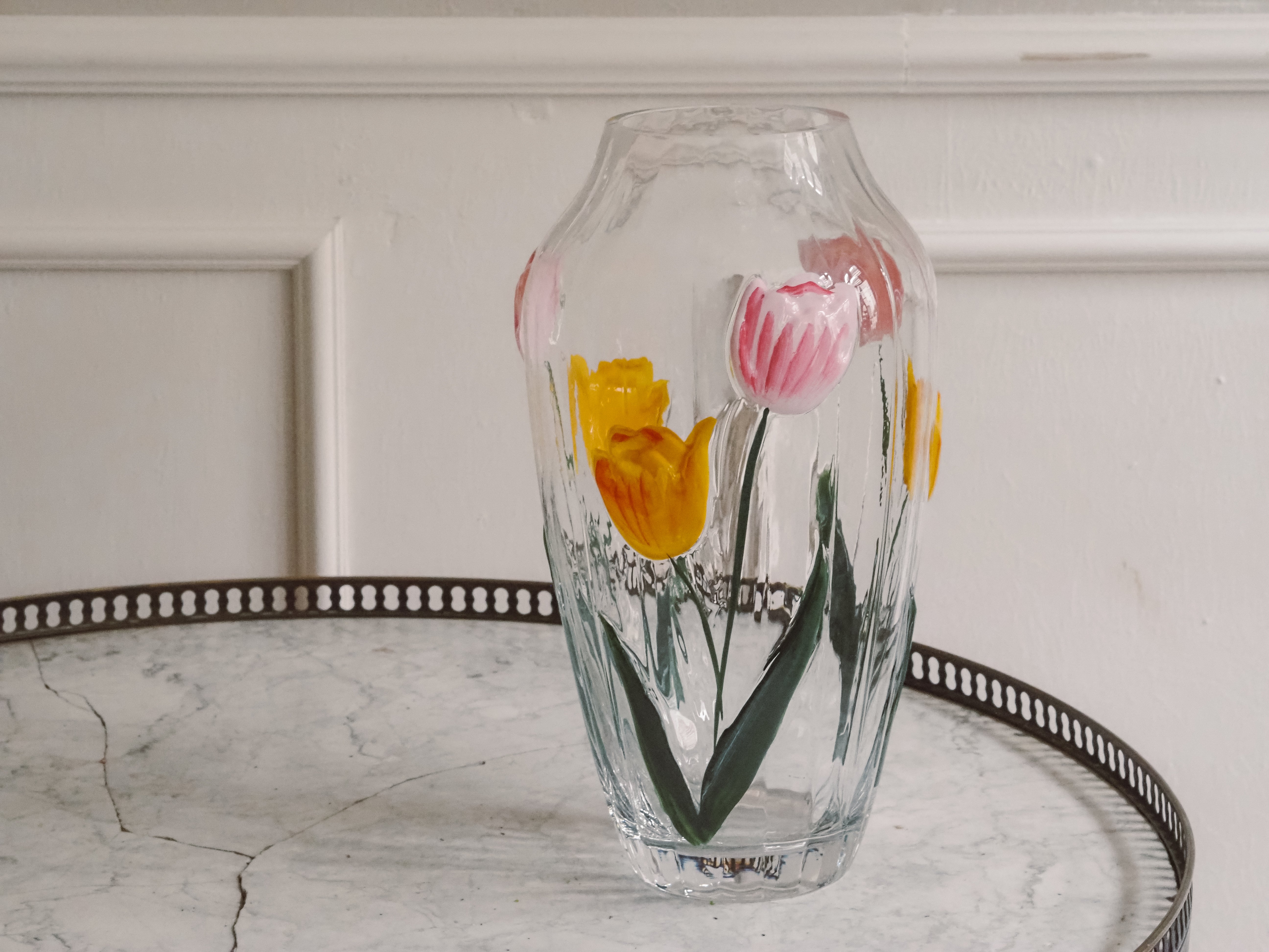 Glasvase mit Tulpenmotiv / Große Blumenvase Klarglas