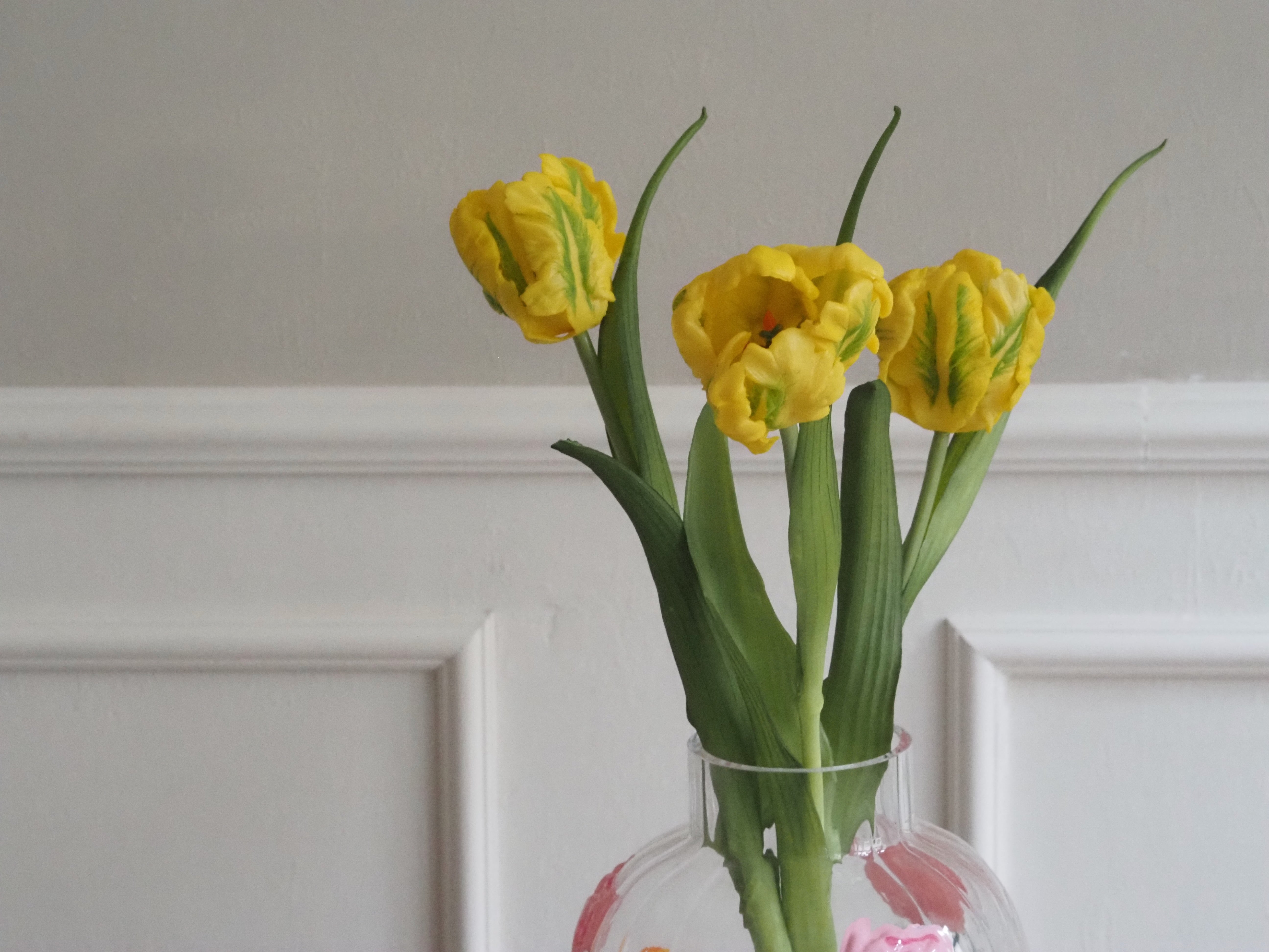 Papagei-Tulpenbund · künstlicher Tulpenzweig