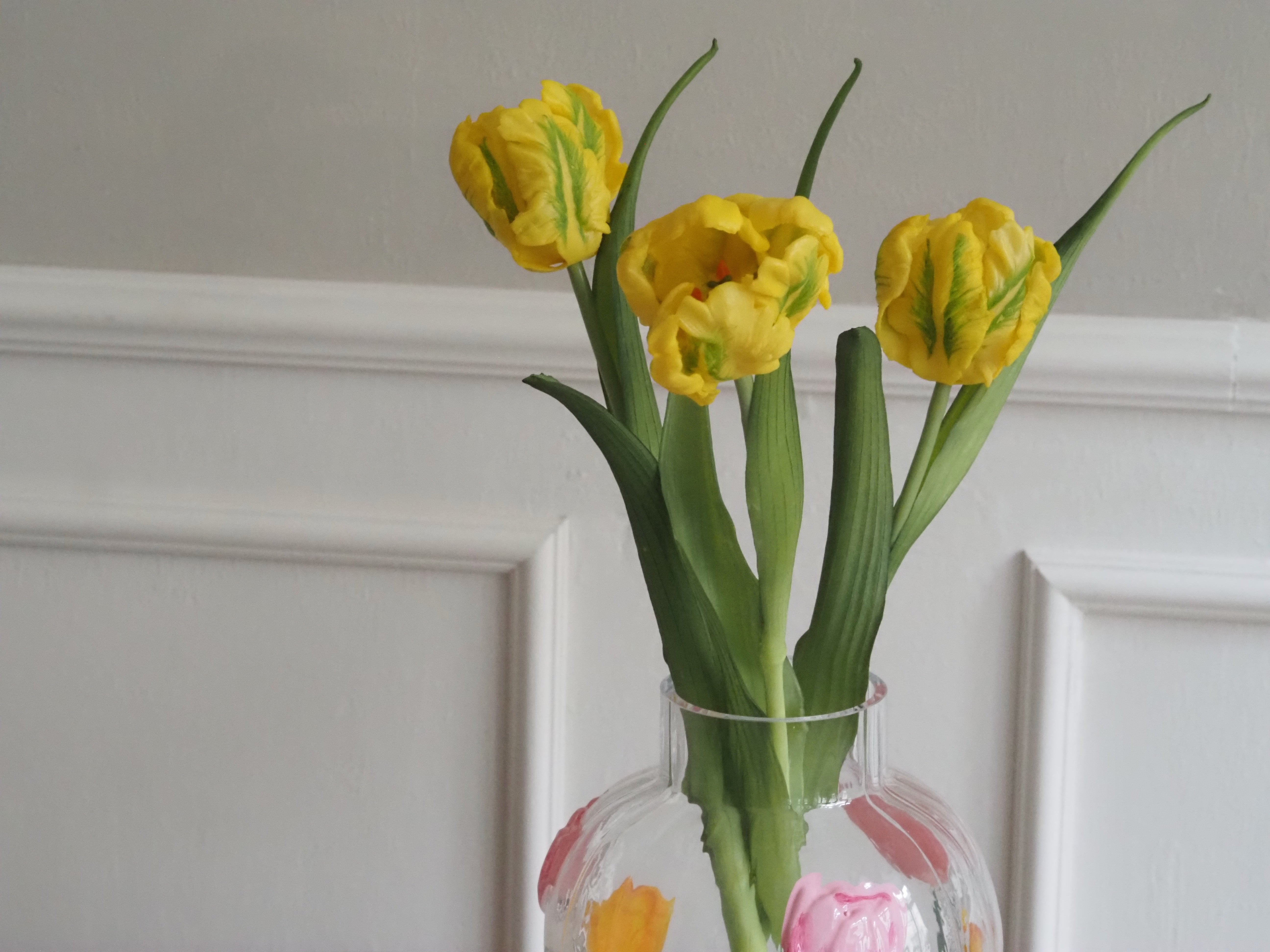 Papagei-Tulpenbund · künstlicher Tulpenzweig