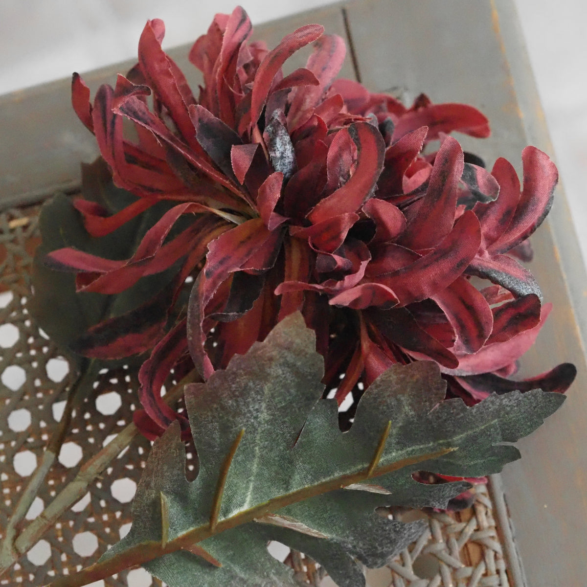 Chrysantheme Burgund · Gefüllte Textilblüte Langstiel