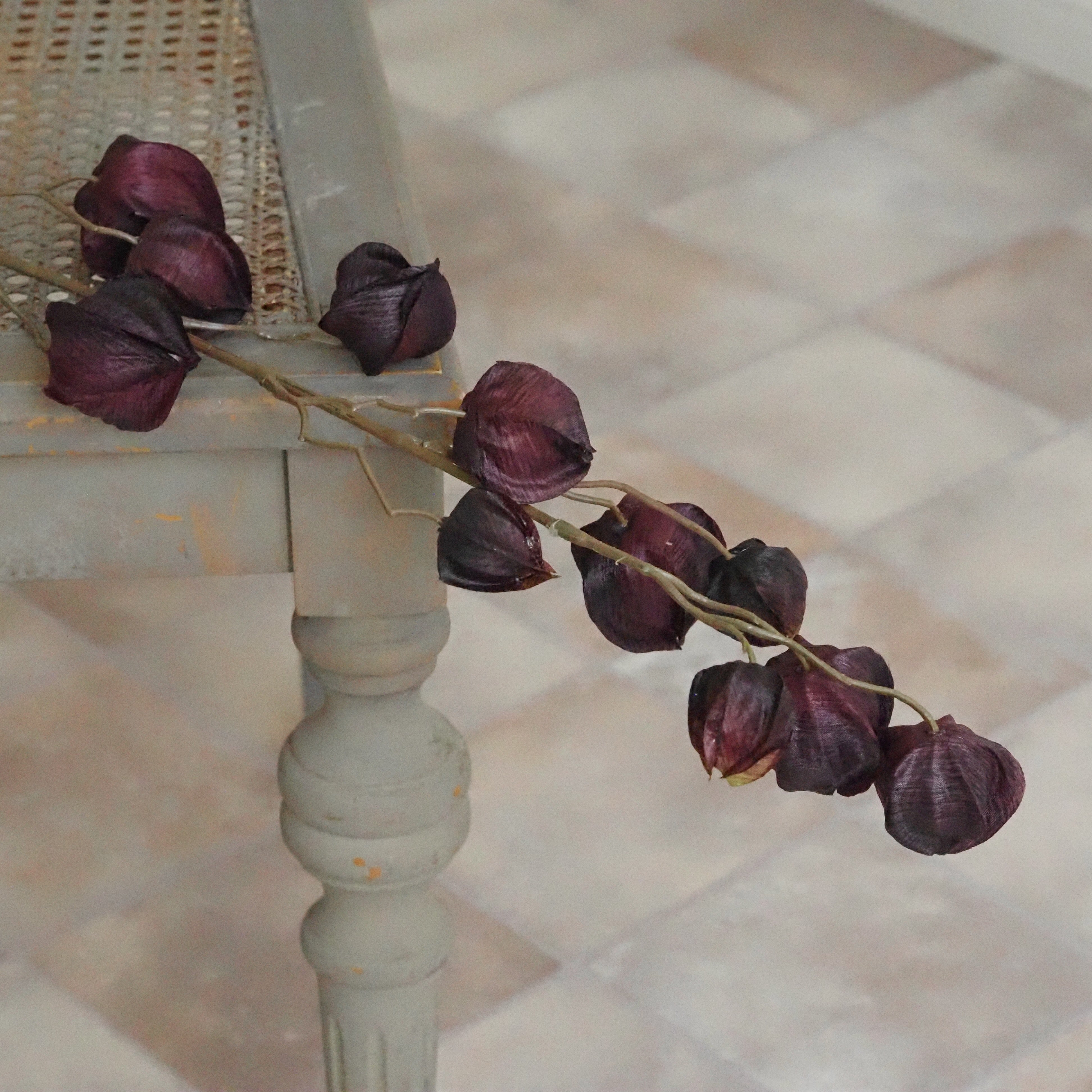 Physalis Zweig Aubergine · Lampions Seidenoptik Herbstdeko