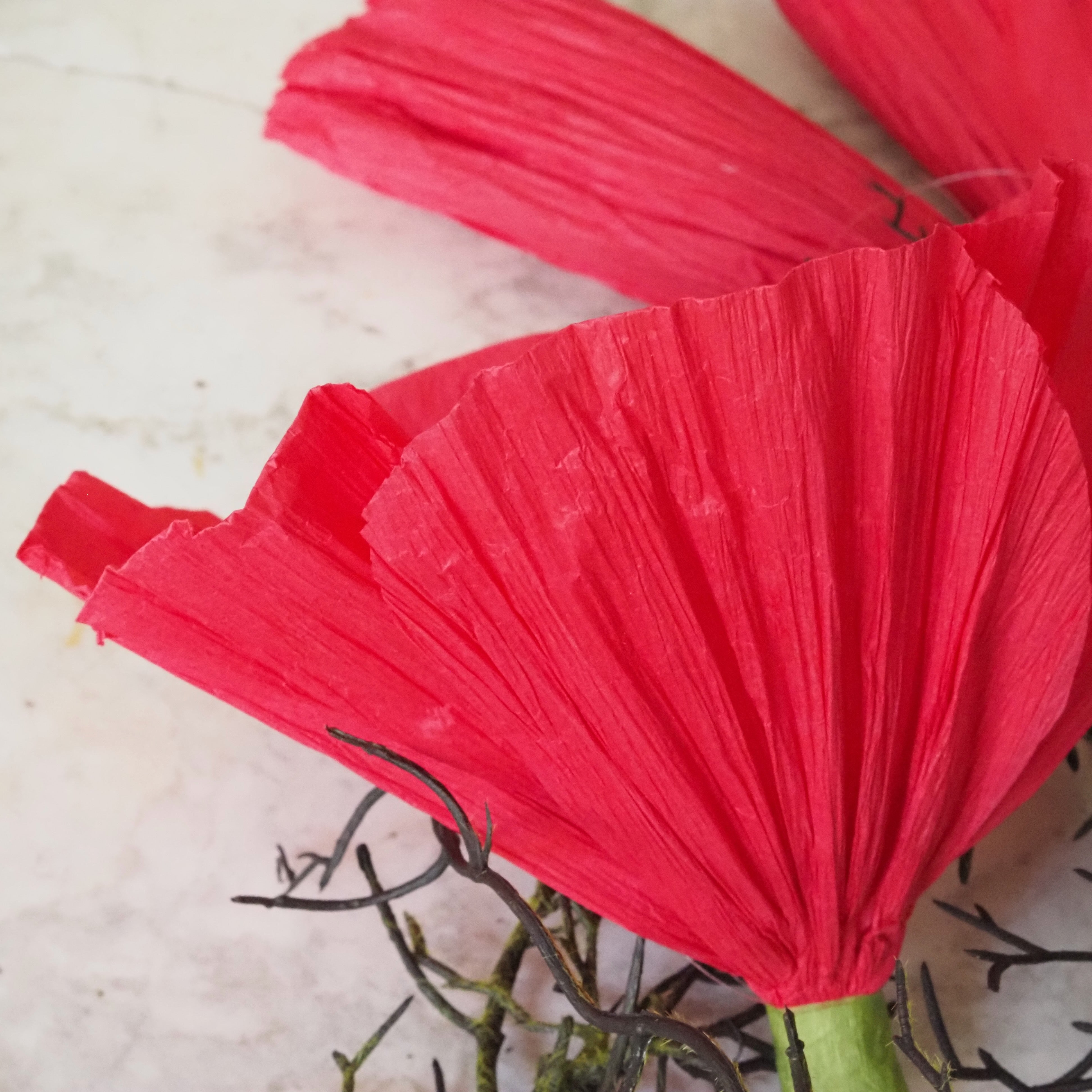 Papierblüte Rot · dekorative Papierblumen im 3er Set, Kunstblume