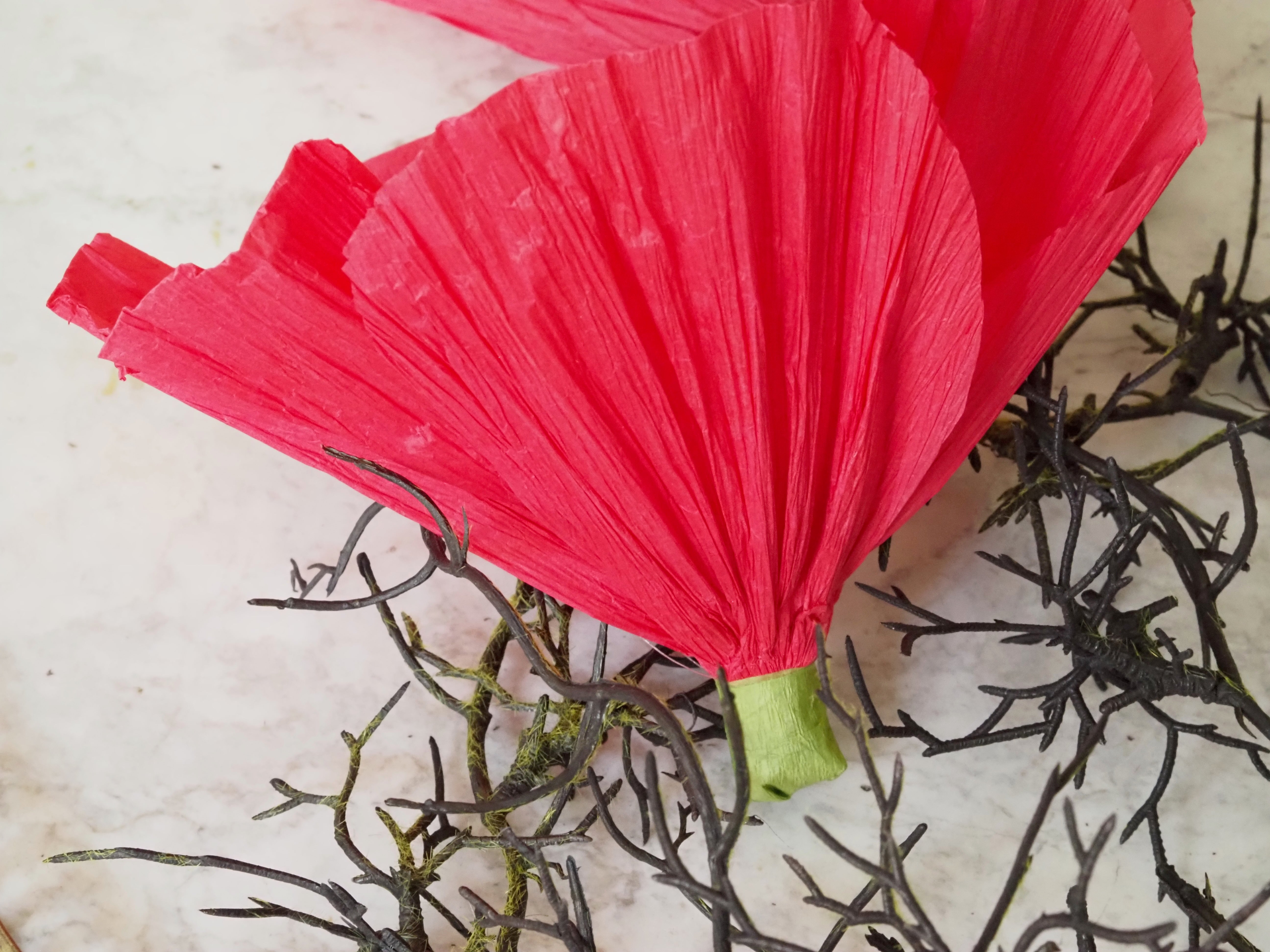 Papierblüte Rot · dekorative Papierblumen im 3er Set, Kunstblume