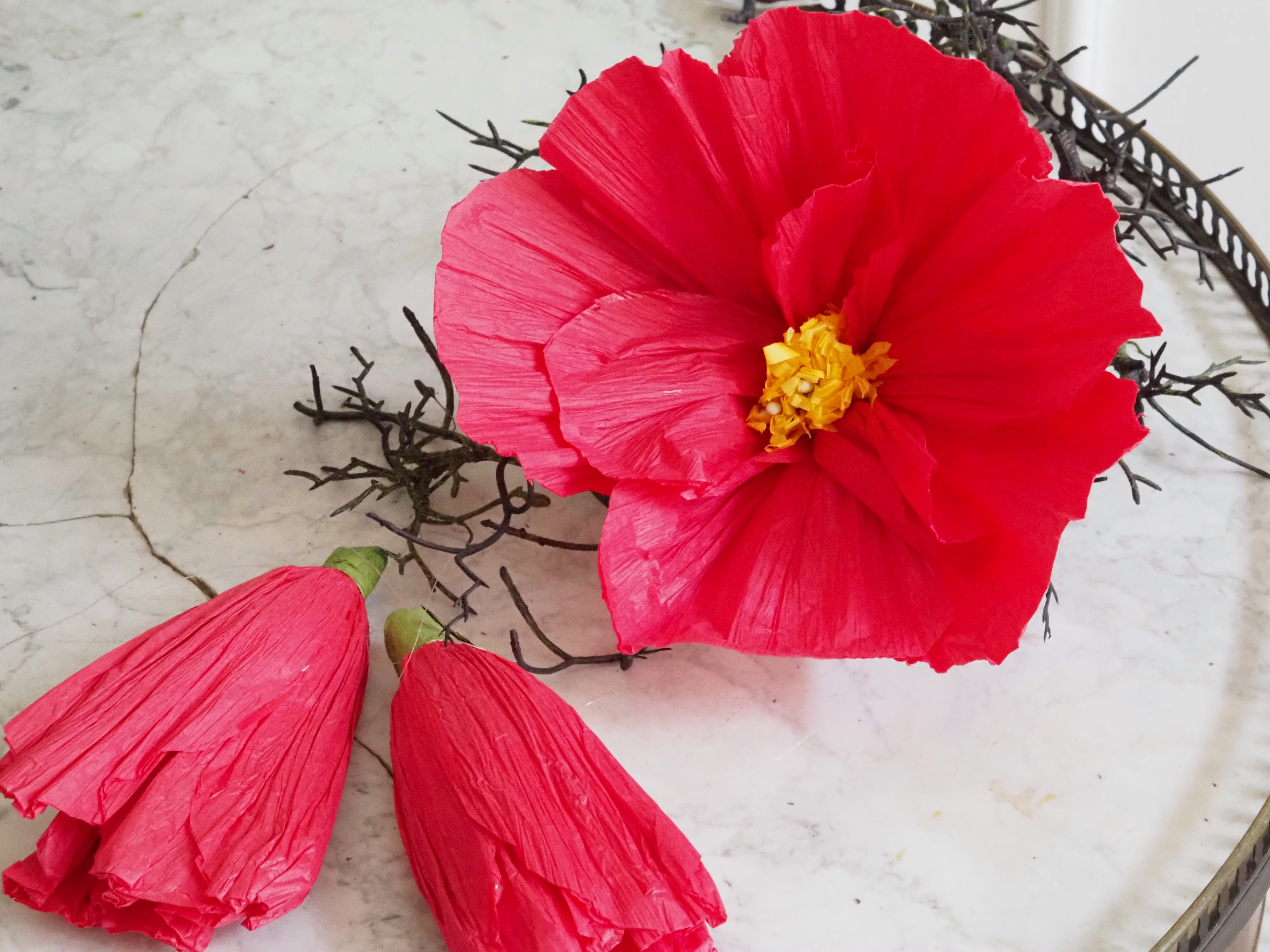 Papierblüte Rot · dekorative Papierblumen im 3er Set, Kunstblume