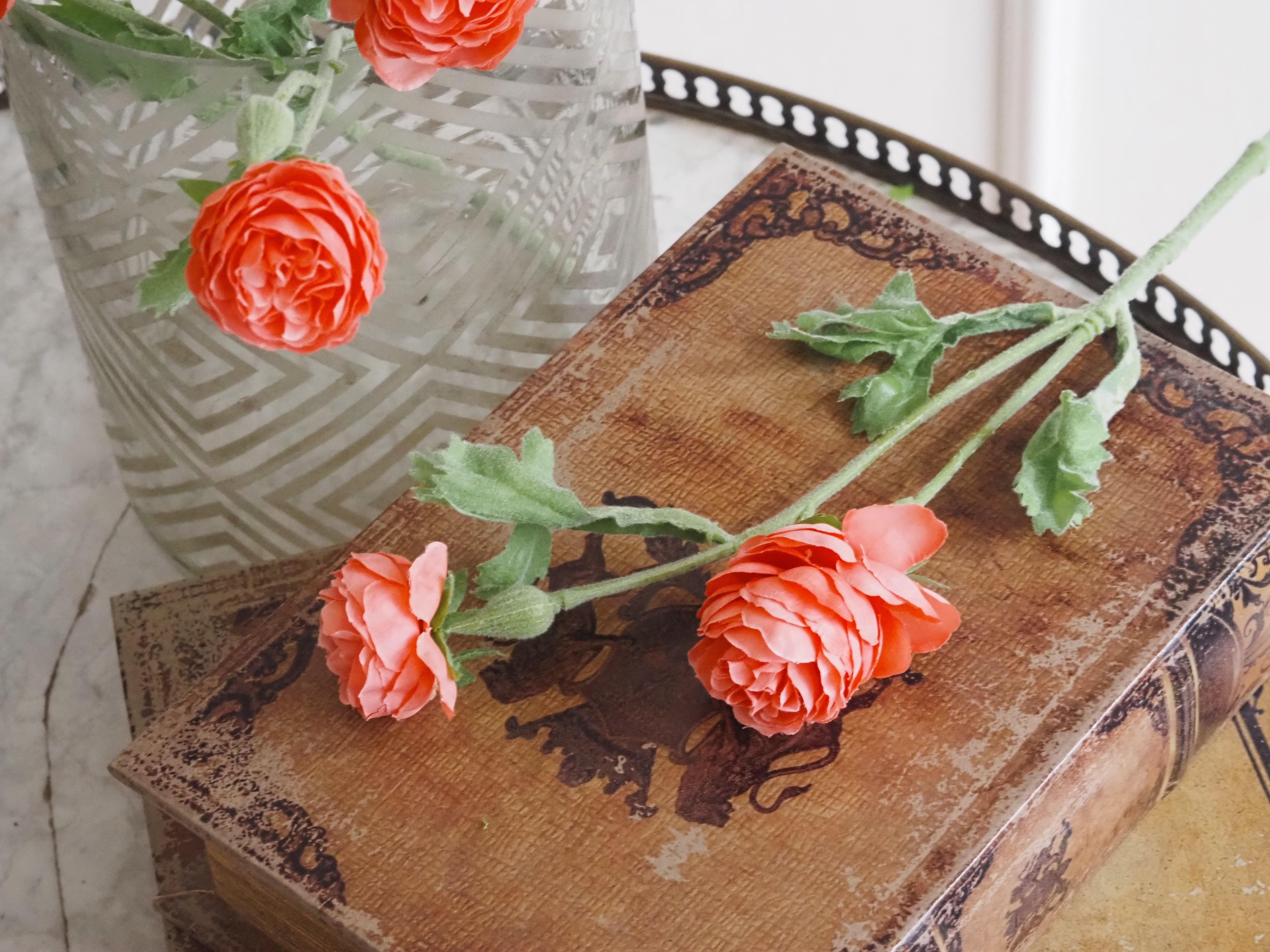 Ranunkelzweig · Pfirsichfarbene Kunstblüte · Florale Dekoration Kunstblumen
