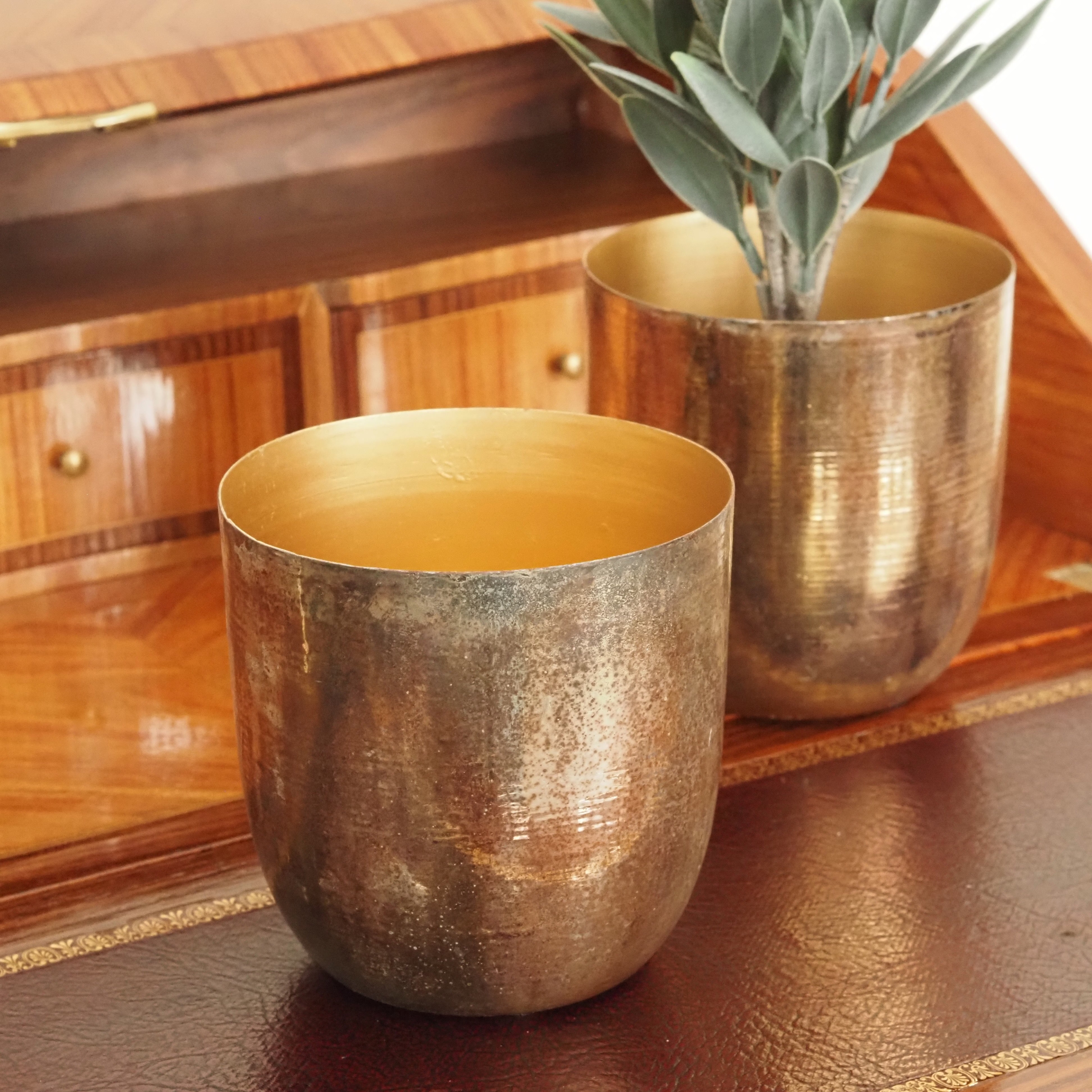 Blumentopf · antikgoldene Metalloptik / Übertopf im Vintage-Stil