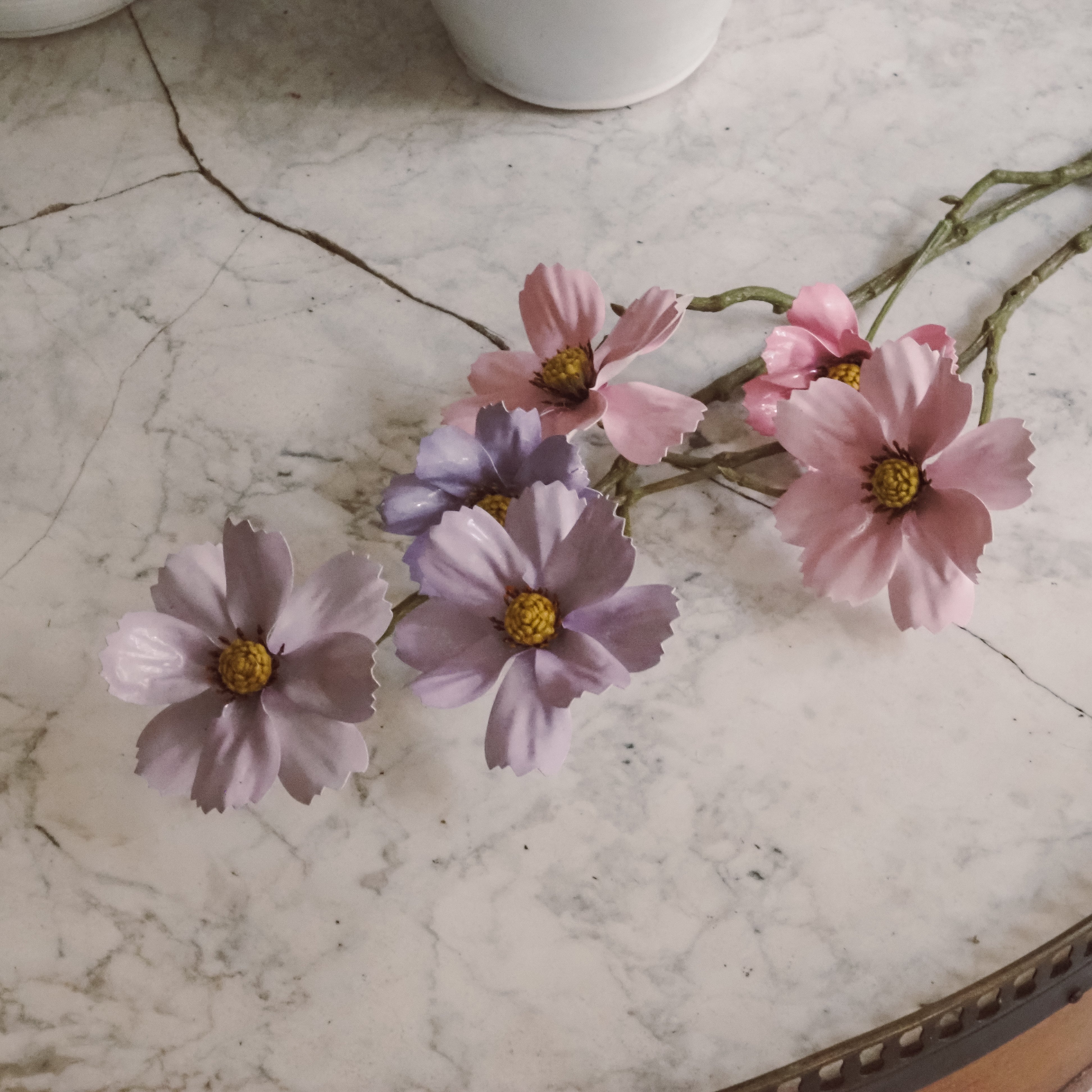 Cosmea Blütenzweig · dekorativer Pick im floralen Stil, Kunstblumen Frühling