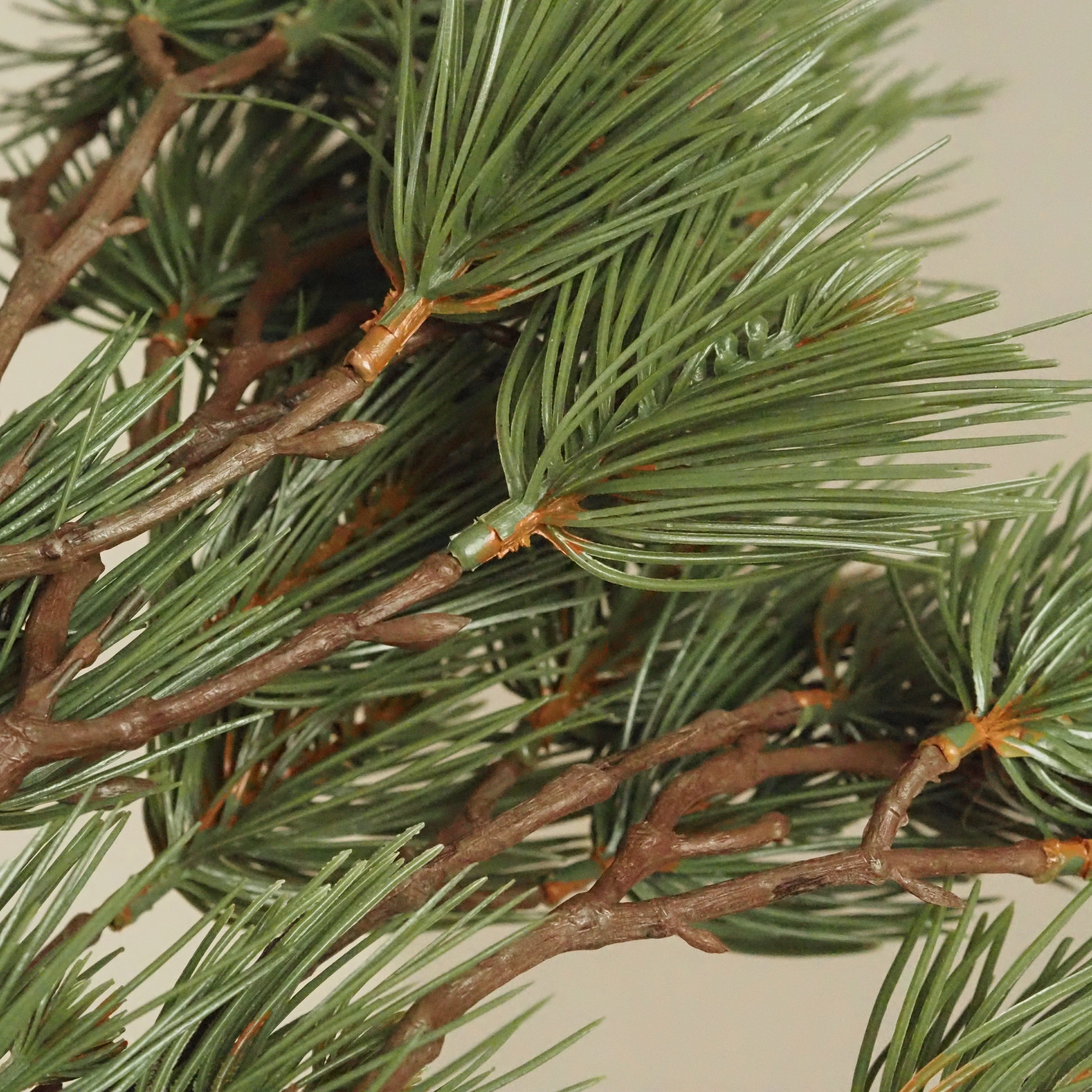 Kiefernzweig Graugrün · Biegbare Winterdeko 6er-Set