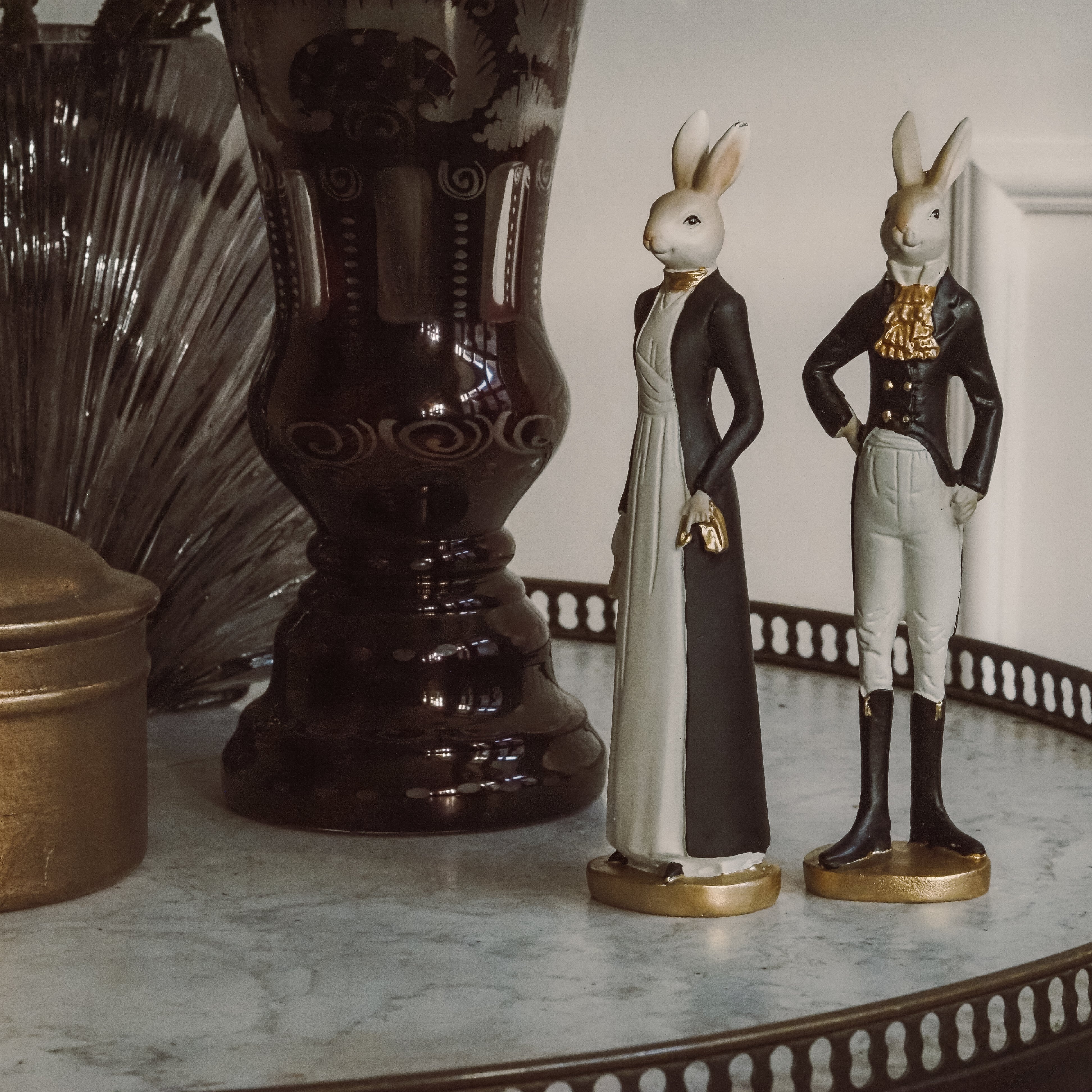 Hasenpaar · Figurenset in Schwarz-Weiß-Gold, Vintage Nostalgie Osterhasen