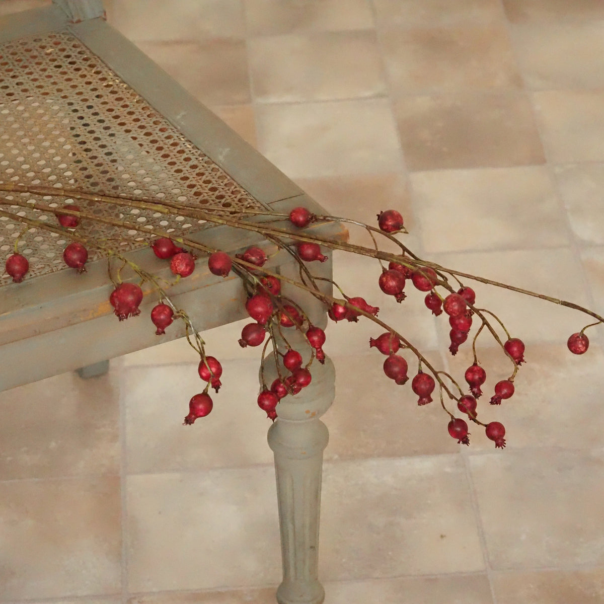 Dekozweig Rot · Granatapfel-Optik