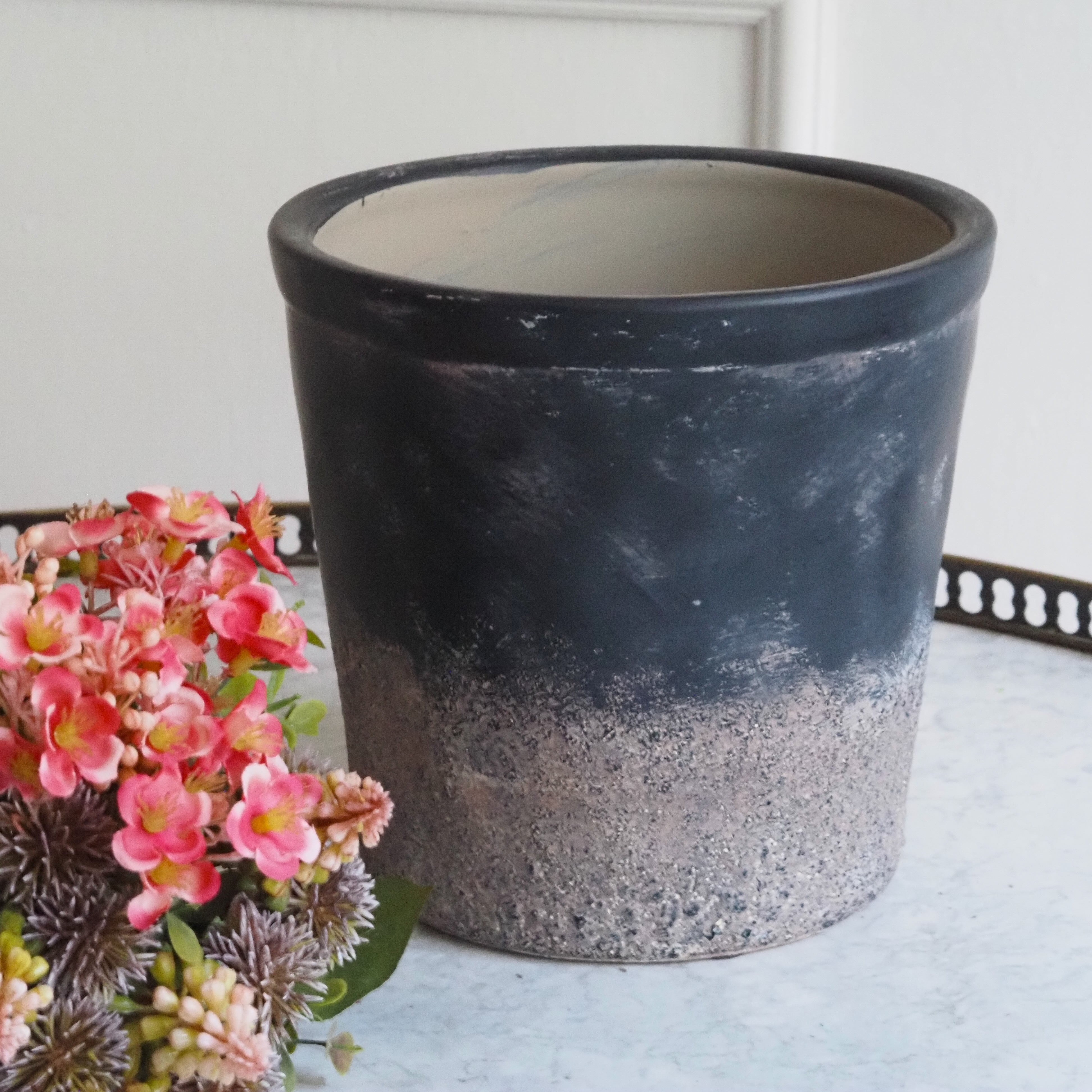 Blumentopf Keramik · Pflanzentopf im modernen Naturstein-Look