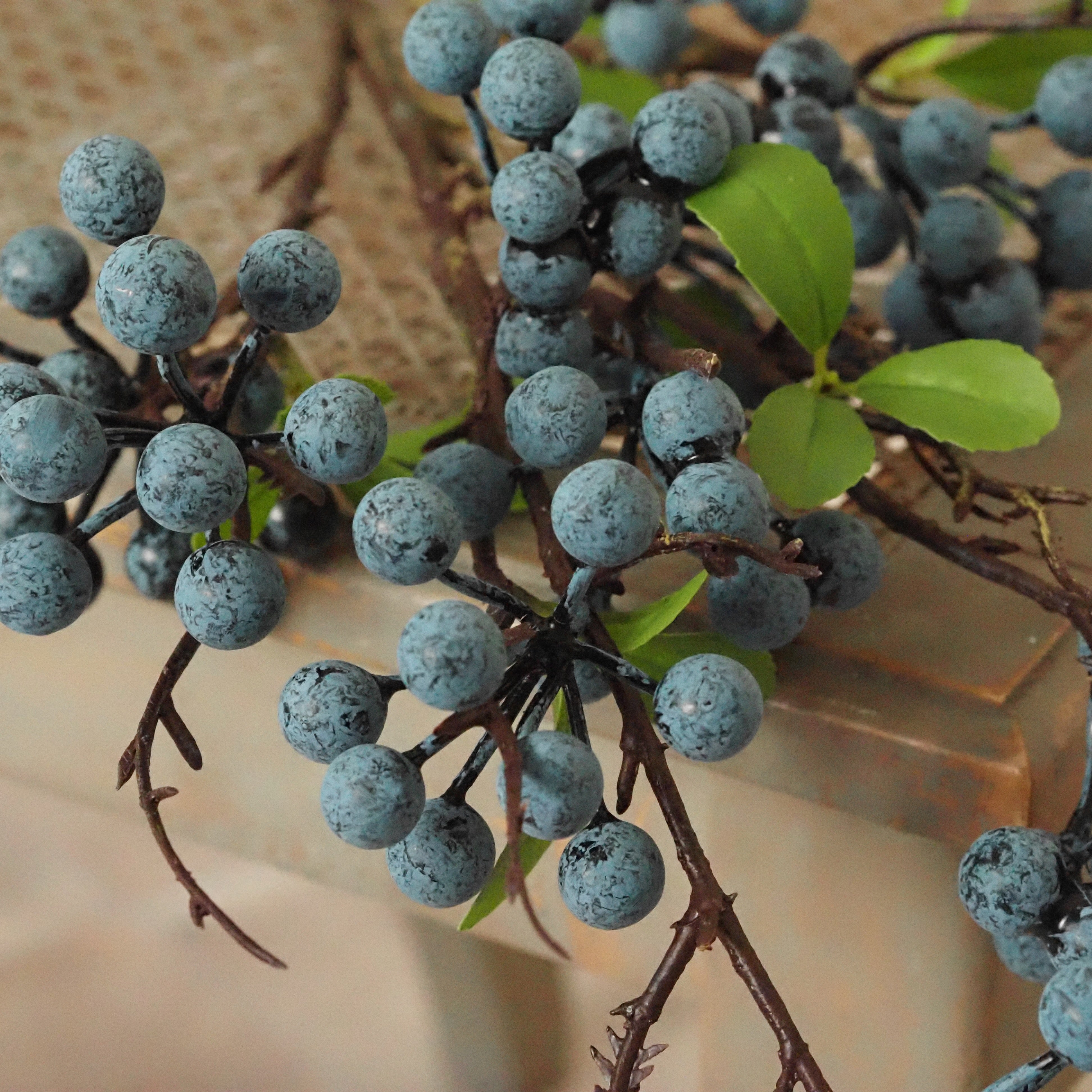 Beerenzweig Blau · Schlehenoptik Dornen Herbstdeko