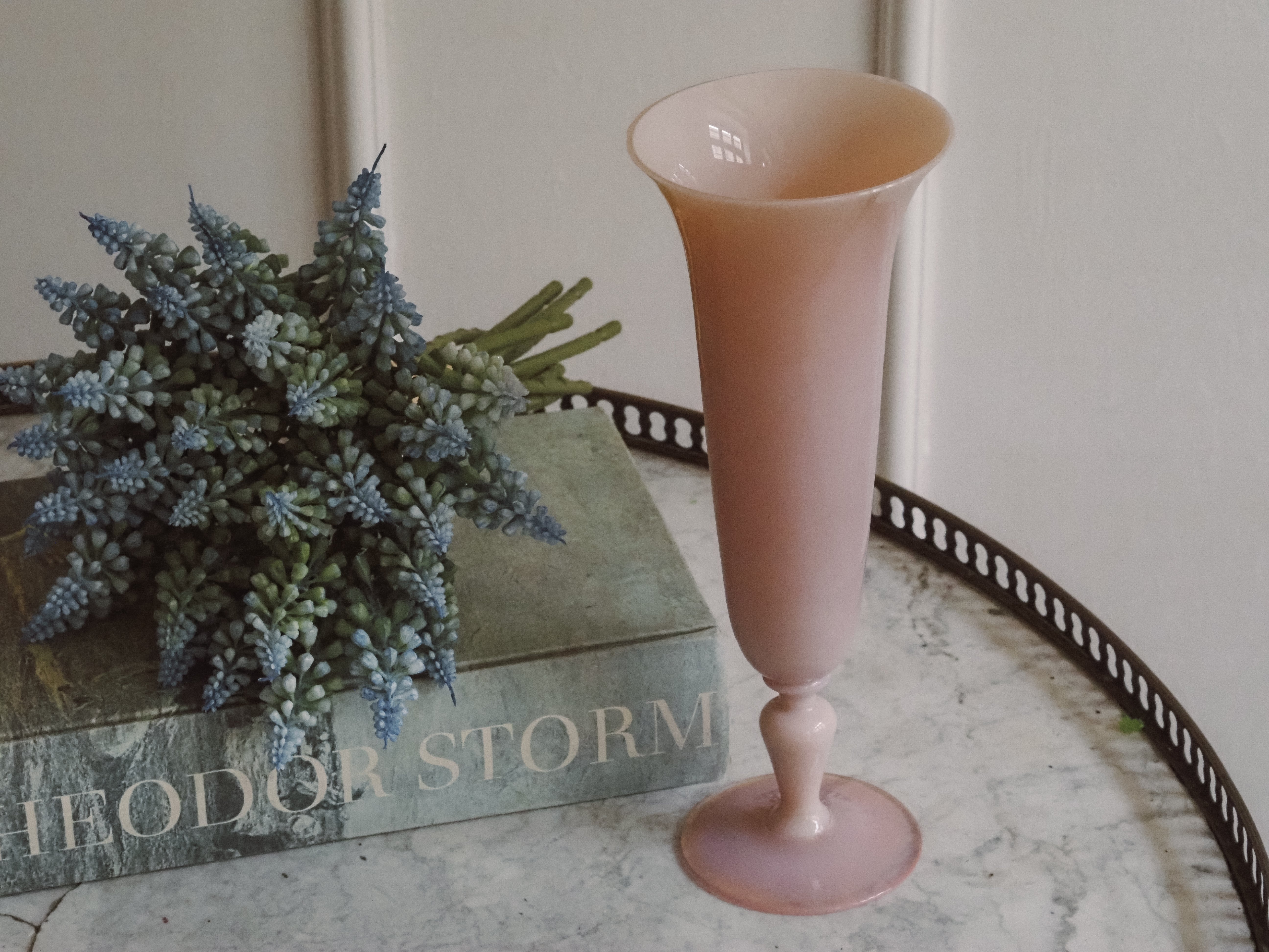 Muscari-Blütenbund · Frühlingszweig in Blau