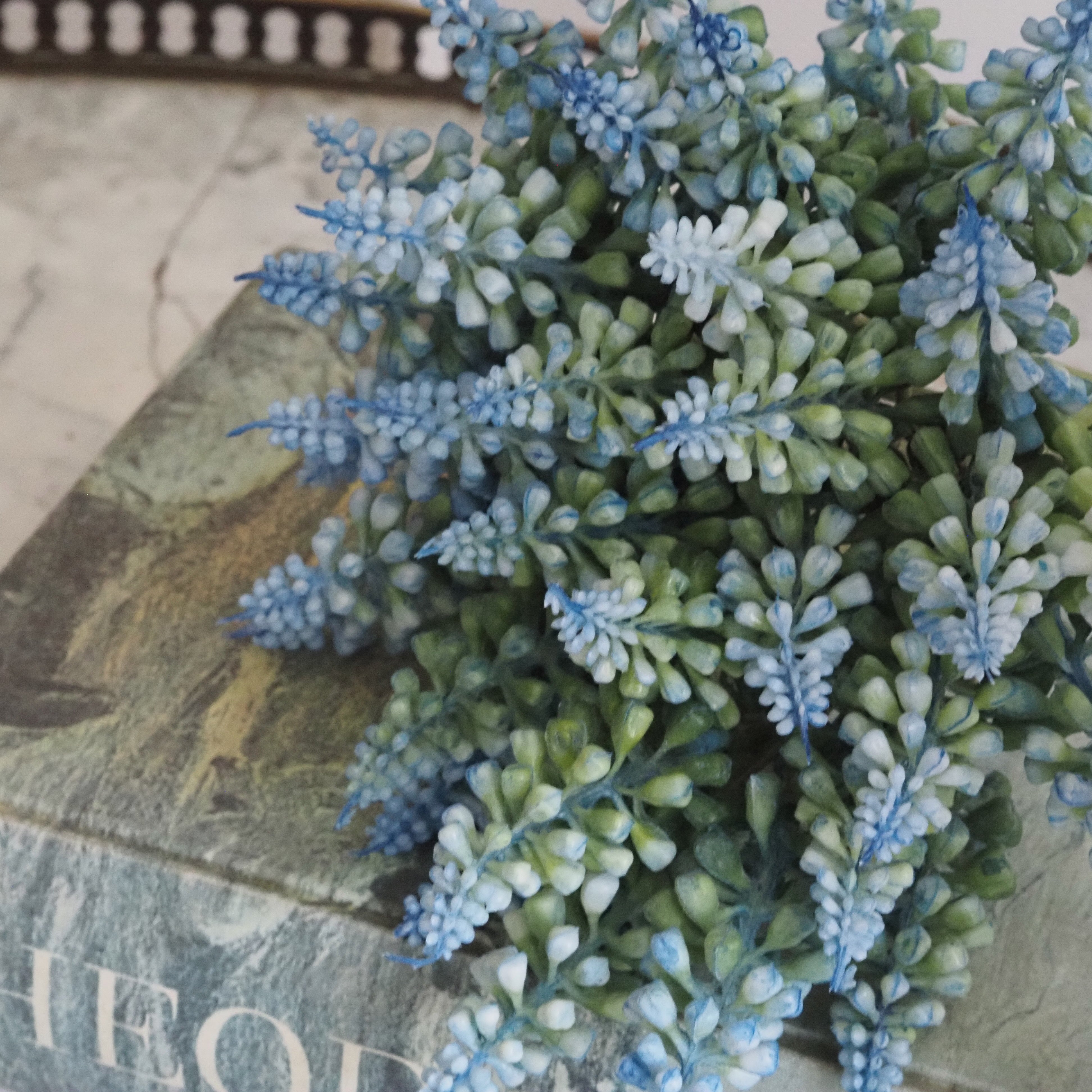 Muscari-Blütenbund · Frühlingszweig in Blau