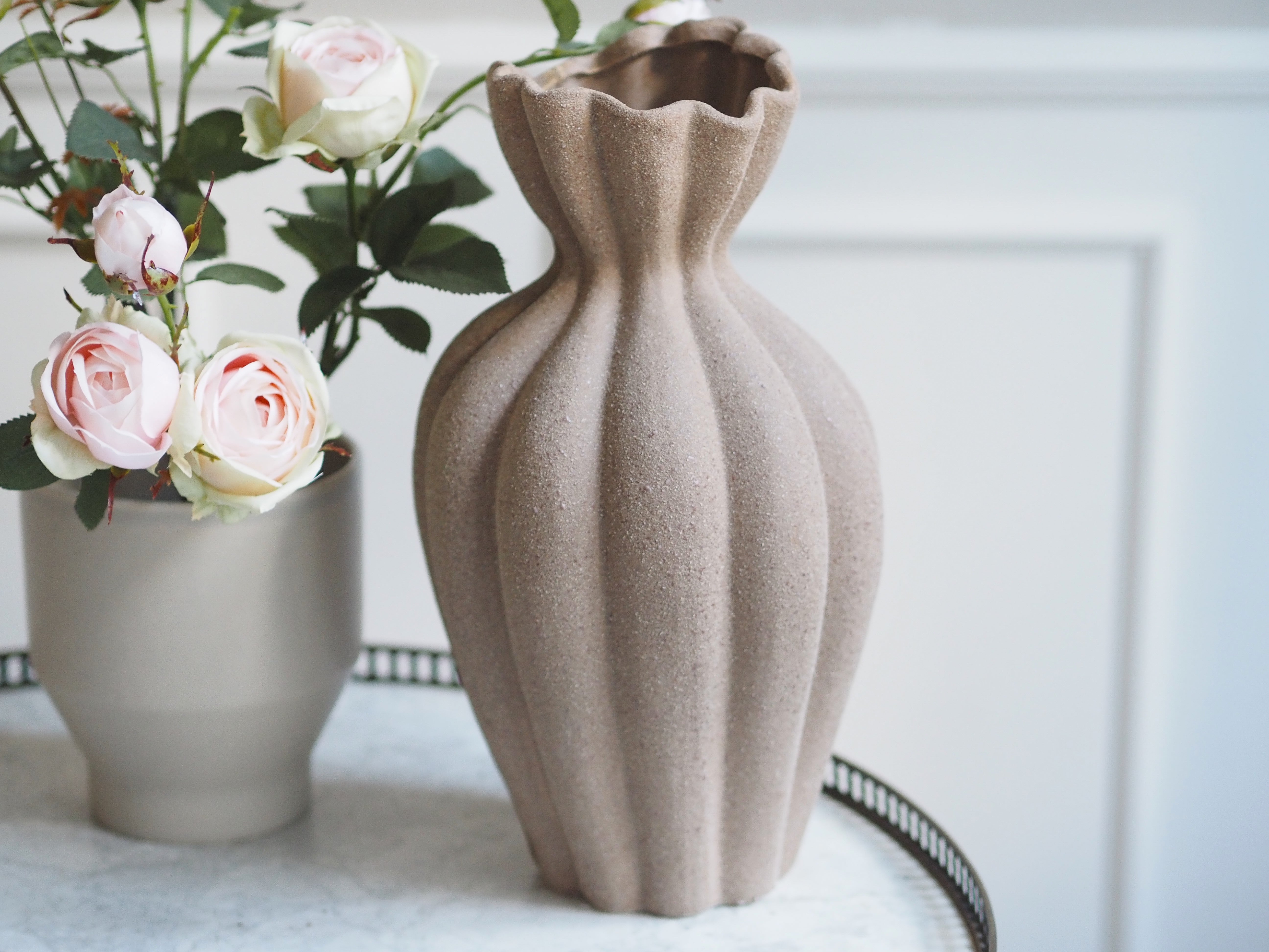 Keramik Vase sandfarben · strukturierte Design Vase modern / Blumenvase