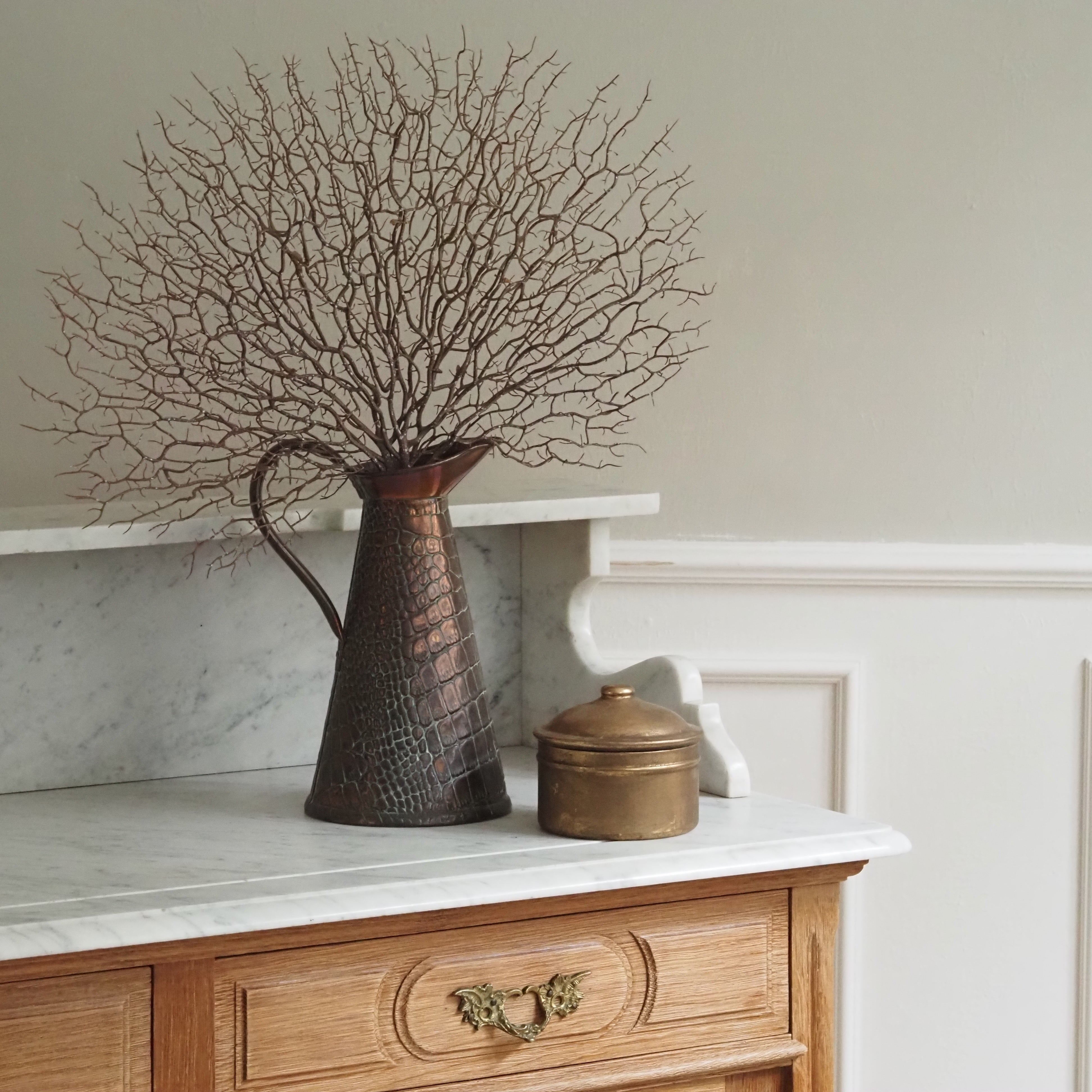 Korallen-Dekoration · skulpturale Zweigstruktur · grafisches Objekt