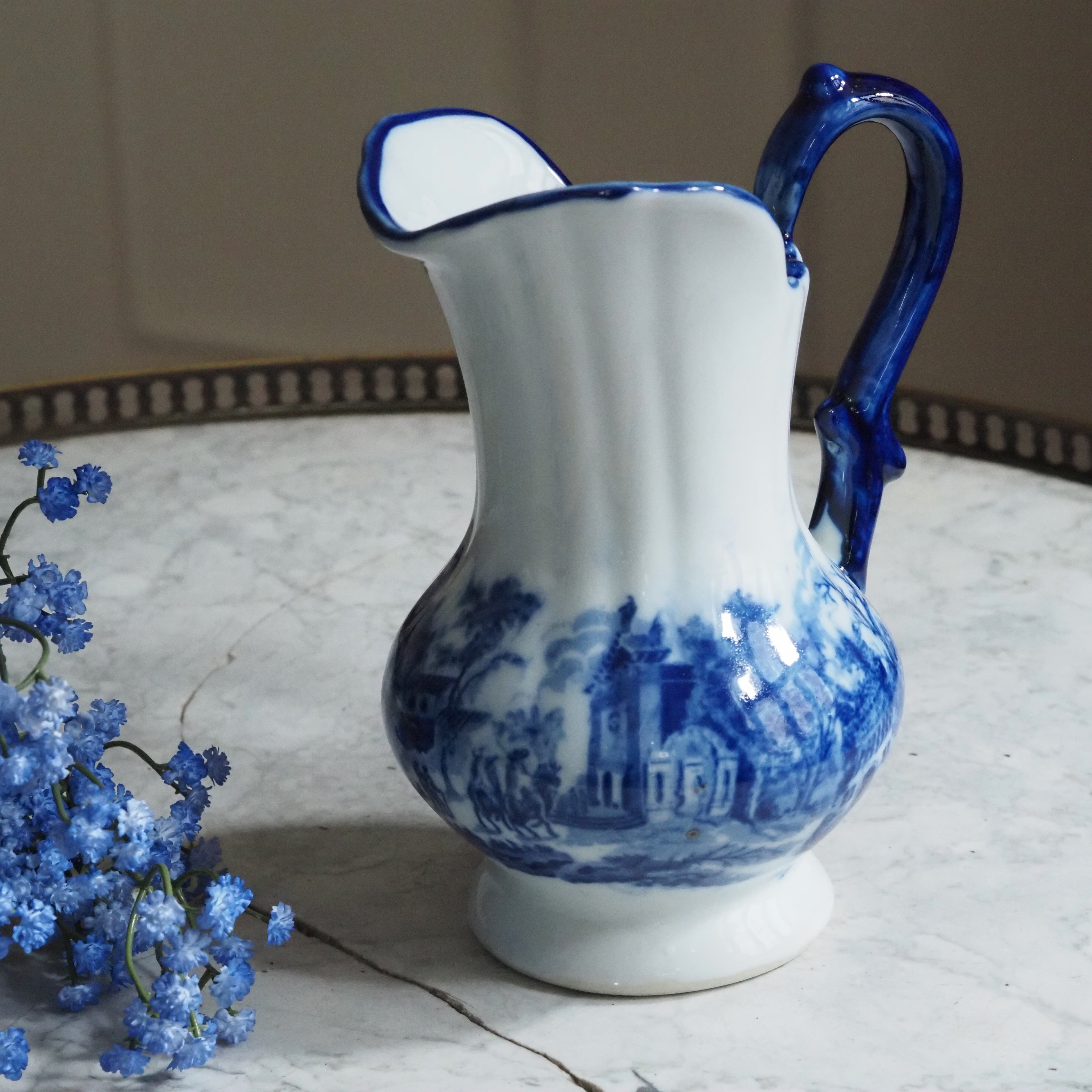 Delfter Blau Krug · kleiner Porzellankrug mit Landschaftsdekor