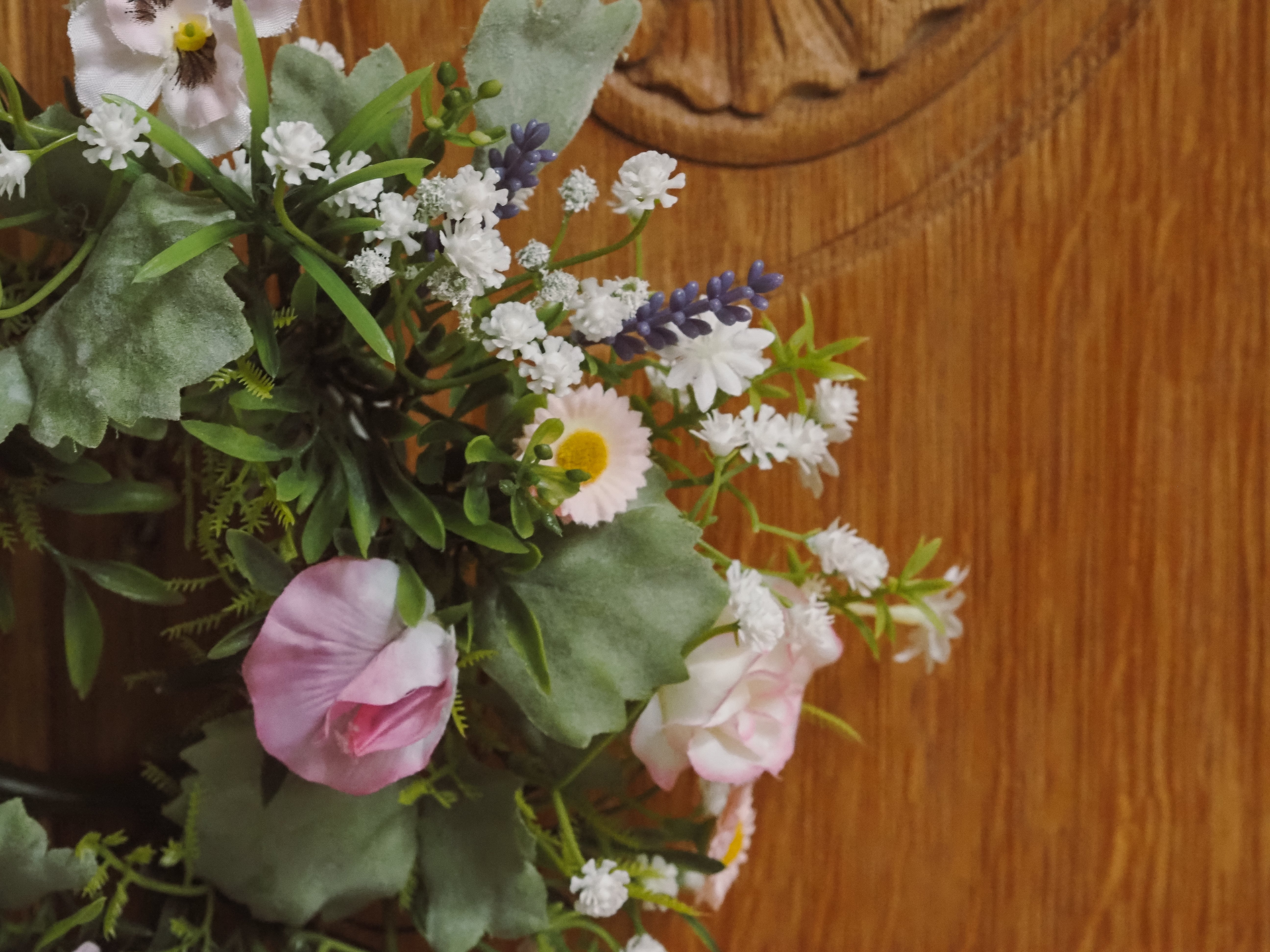 Blütenkranz · Frühlingskranz mit Rosen und Margeriten