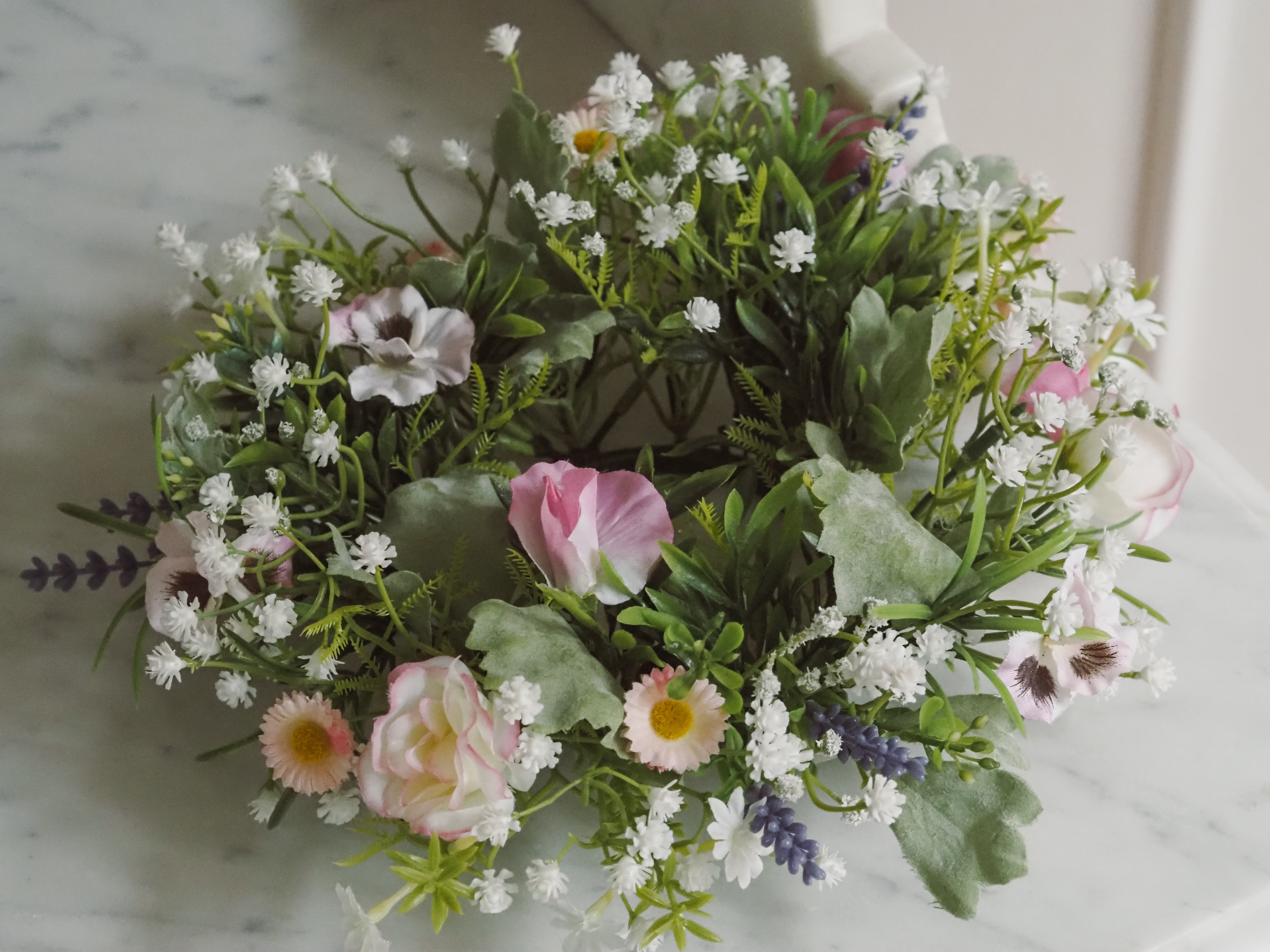Blütenkranz · Frühlingskranz mit Rosen und Margeriten