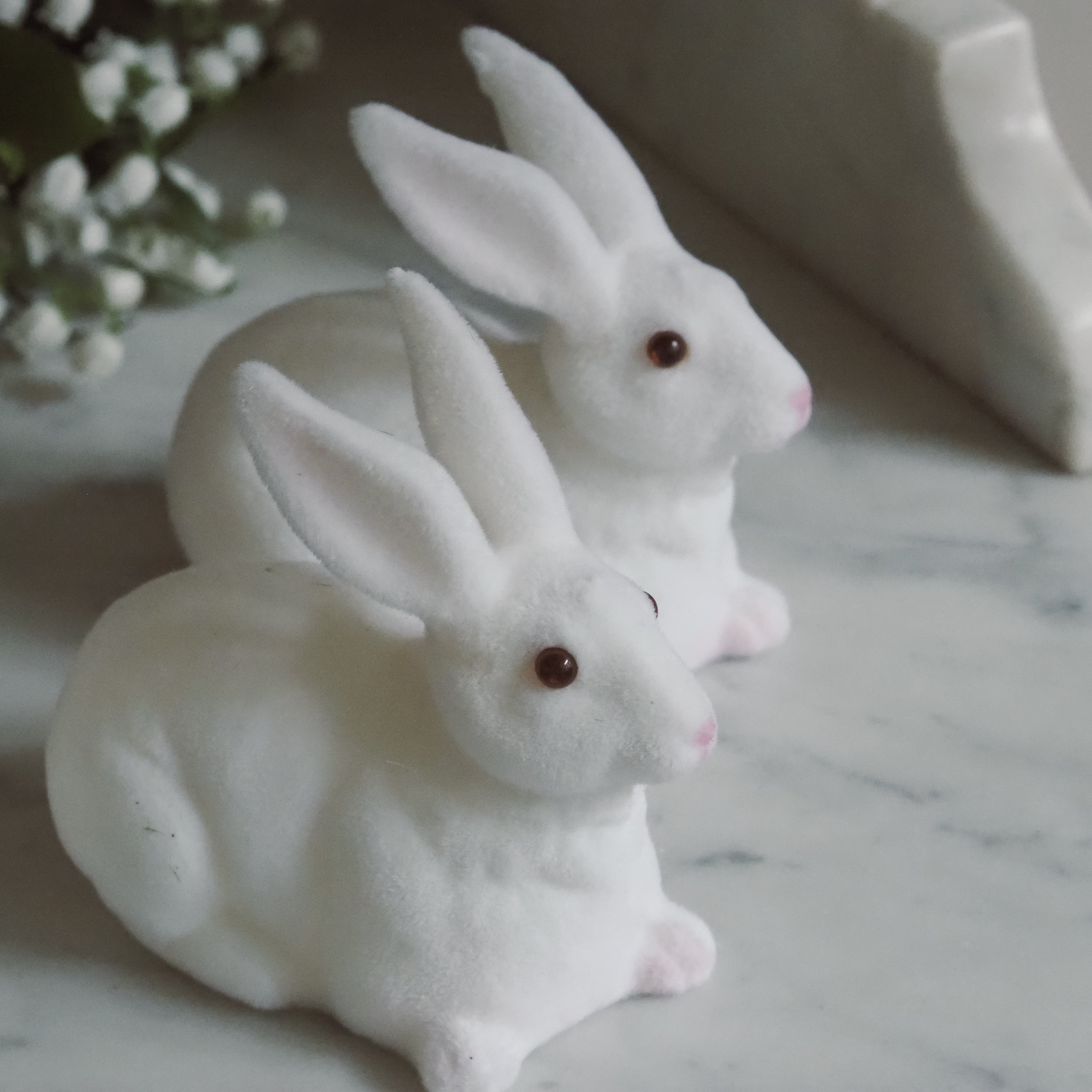 Velourierter Deko-Hase · Retro-Osterfigur · 3er Set Osterhasen