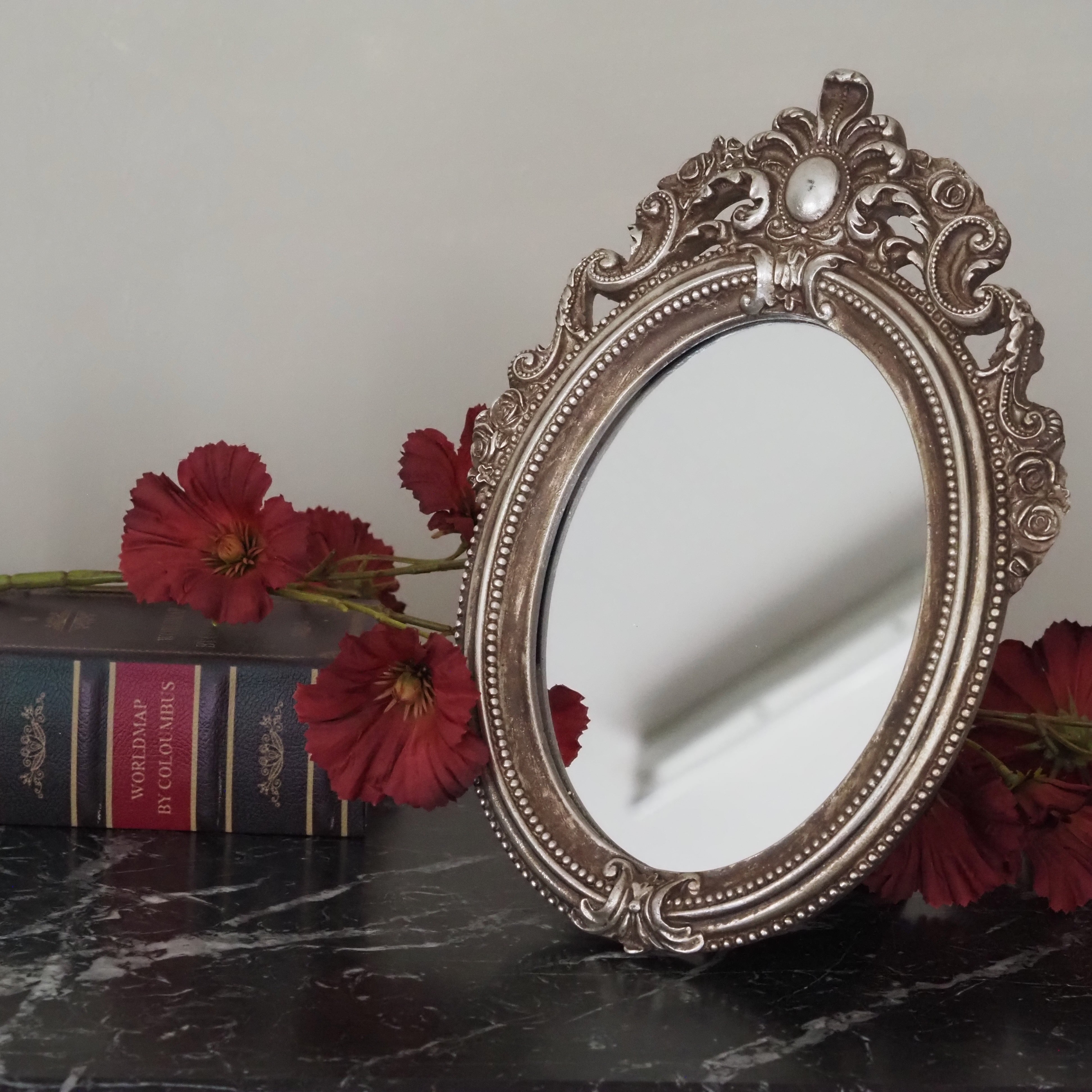 Ovaler Spiegelrahmen Antiksilber · Barockstil · 30 × 20 cm