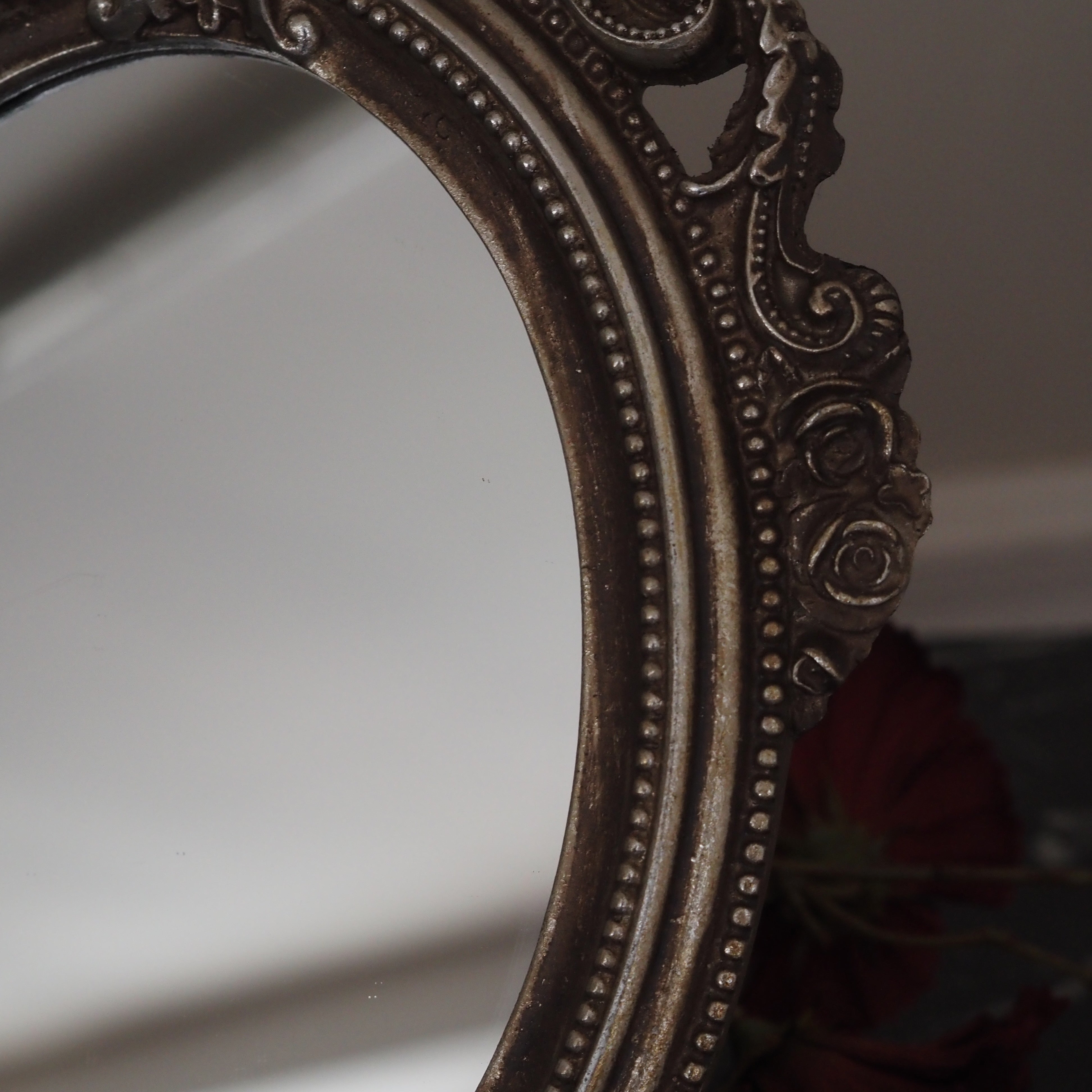 Ovaler Spiegelrahmen Antiksilber · Barockstil · 30 × 20 cm