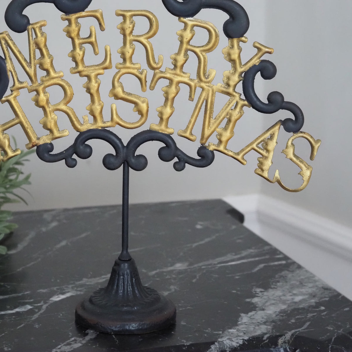 Weihnachtsaufsteller Merry Christmas · Ornamentale Schriftform