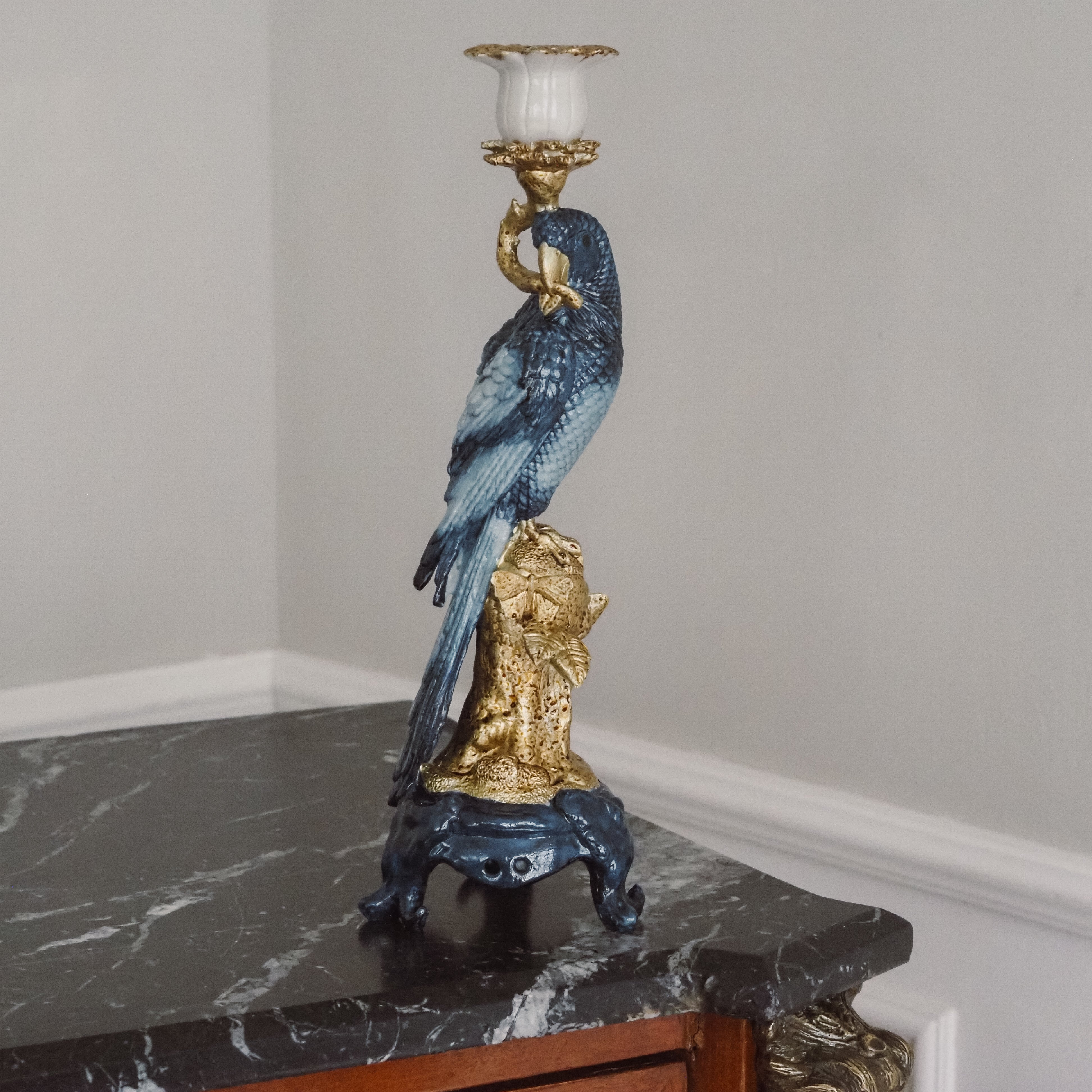 Kerzenhalter Papagei · historisierende Chinoiserie · Blau & Gold