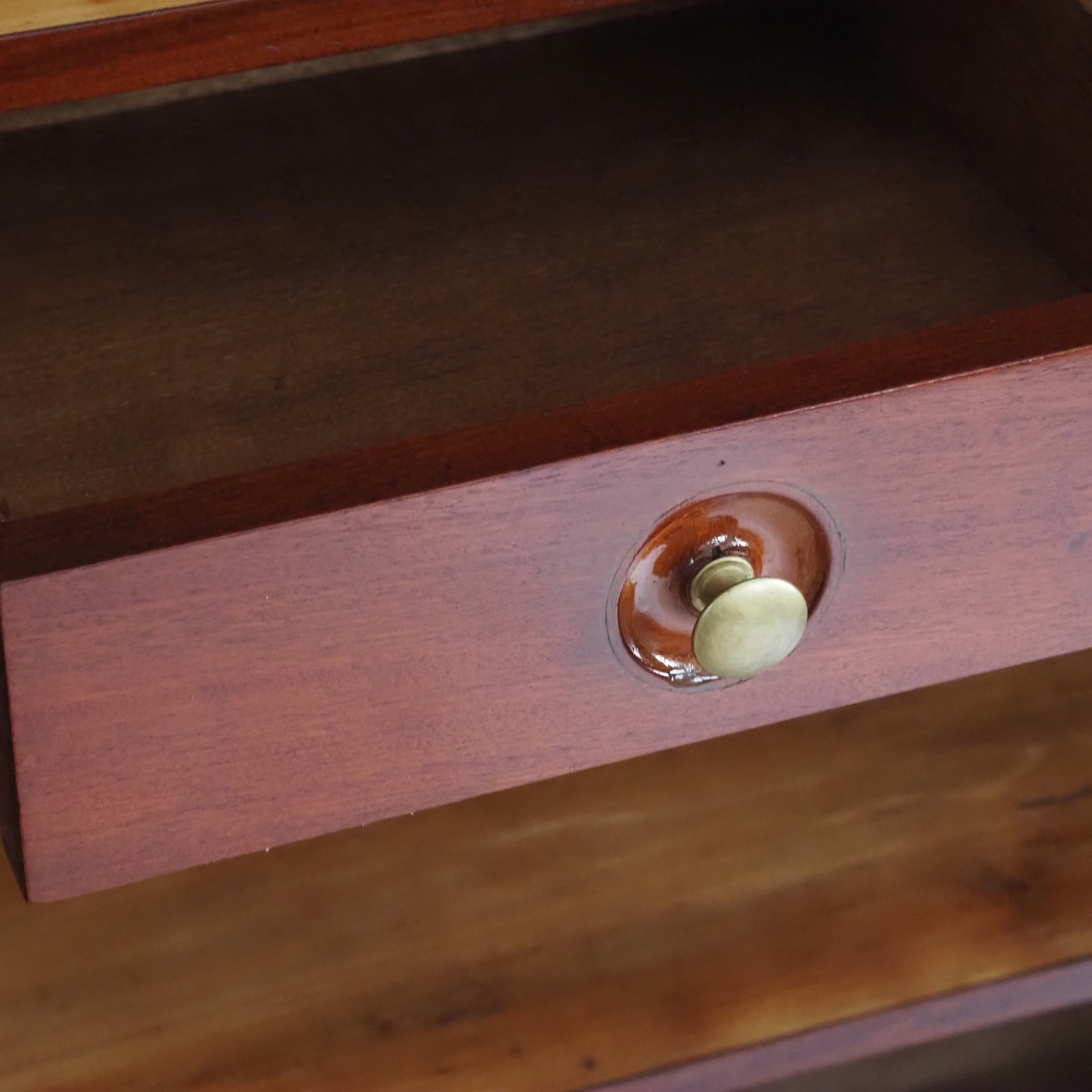 Antiker Mahagoni Kleiderschrank mit Regalböden, Gründerzeit Frankreich um 1900