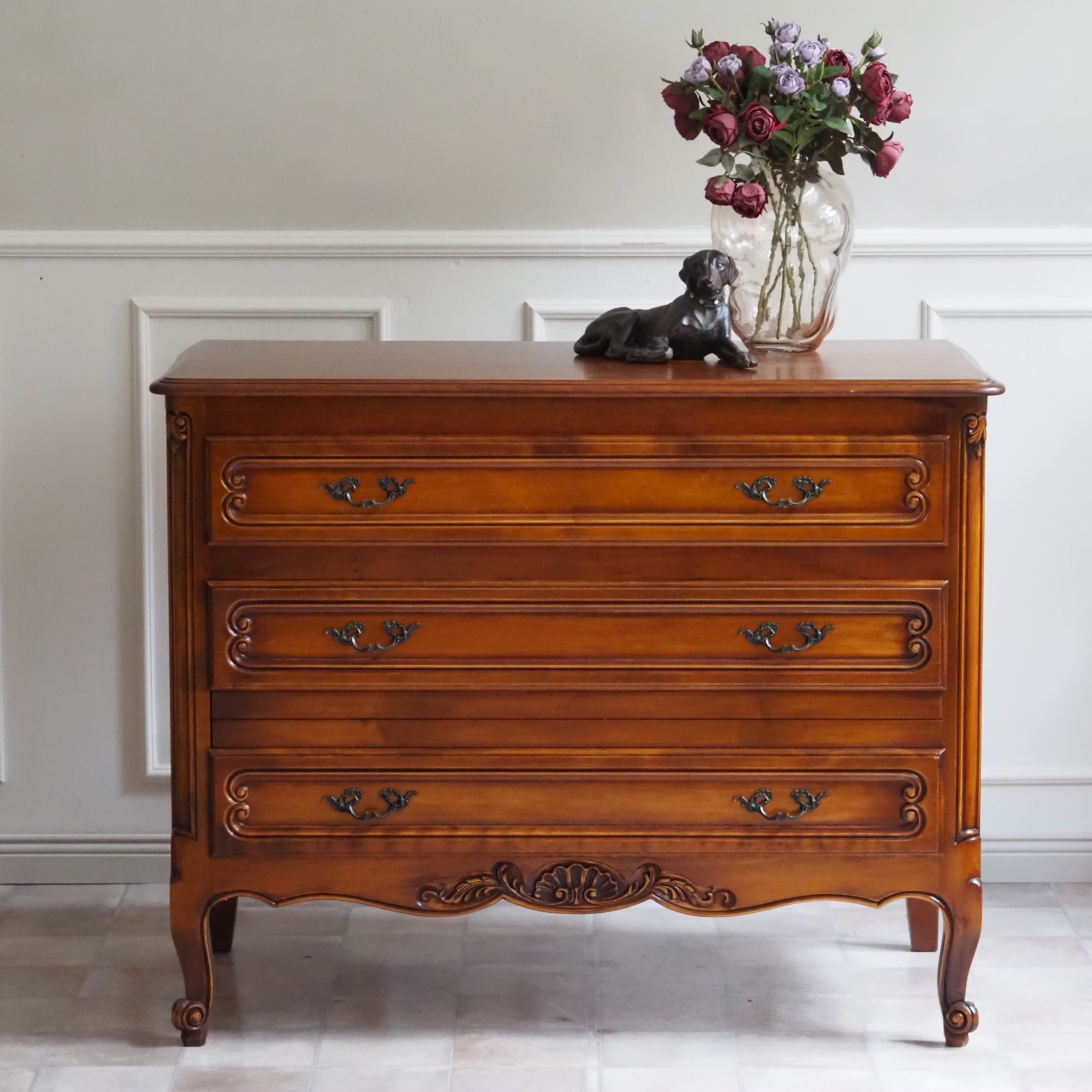 Louis XV Stil Kommode Kirschbaum, 2. Hälfte 20. Jahrhundert